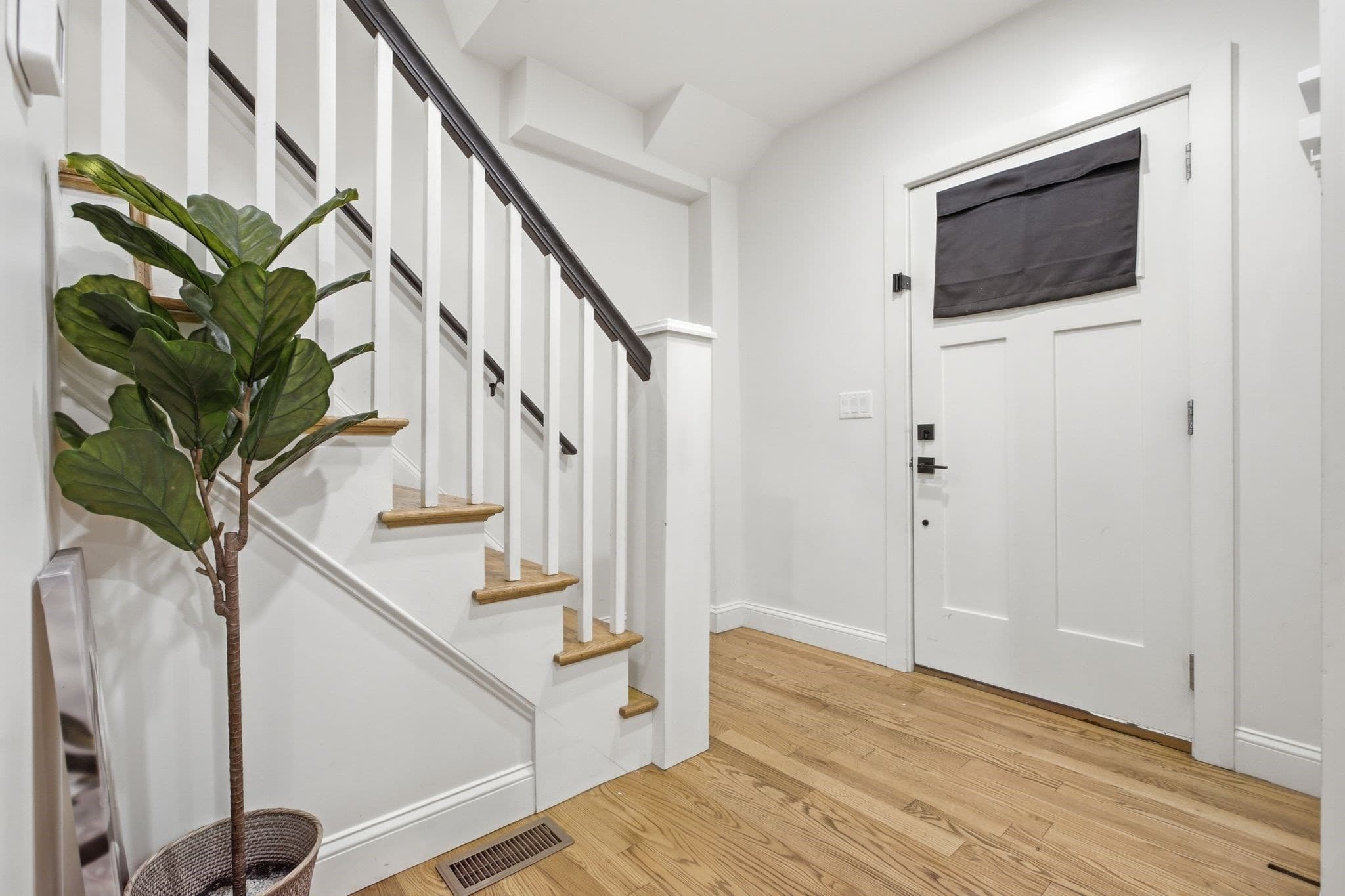 Single Family Residence at 3 Oakhurst St, Boston MA 02124, Boston, photo 18 of 40