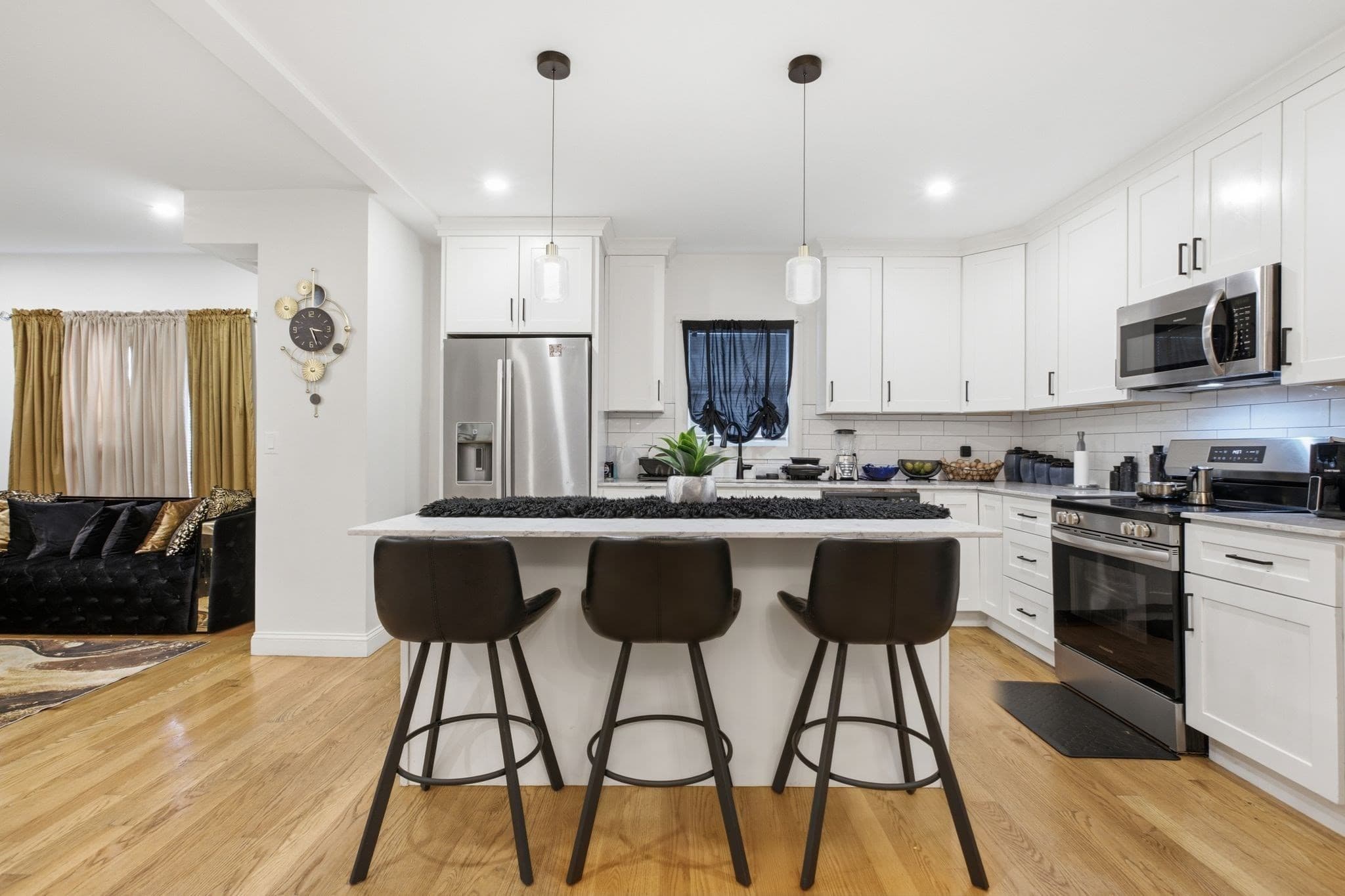 Single Family Residence at 3 Oakhurst St, Boston MA 02124, Boston, photo 11 of 40