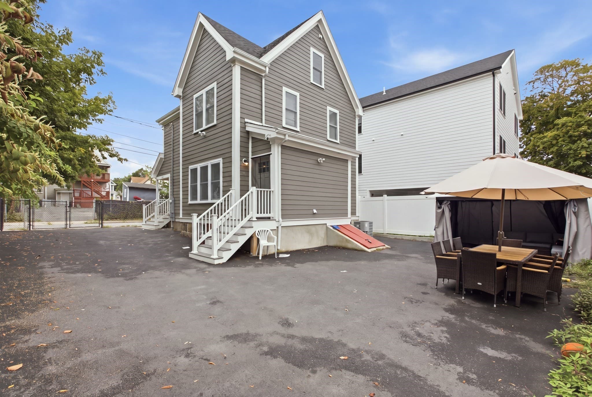 Single Family Residence at 3 Oakhurst St, Boston MA 02124, Boston, photo 4 of 40