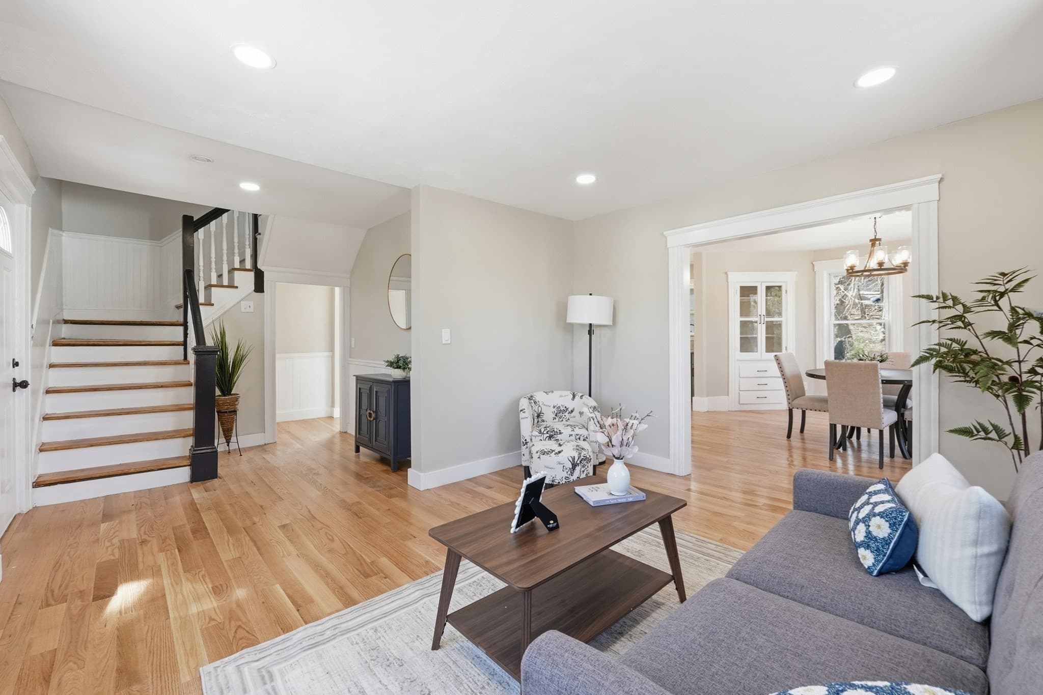 Single Family Residence at 36 Central St, Auburn MA 01501, Auburn, photo 7 of 29