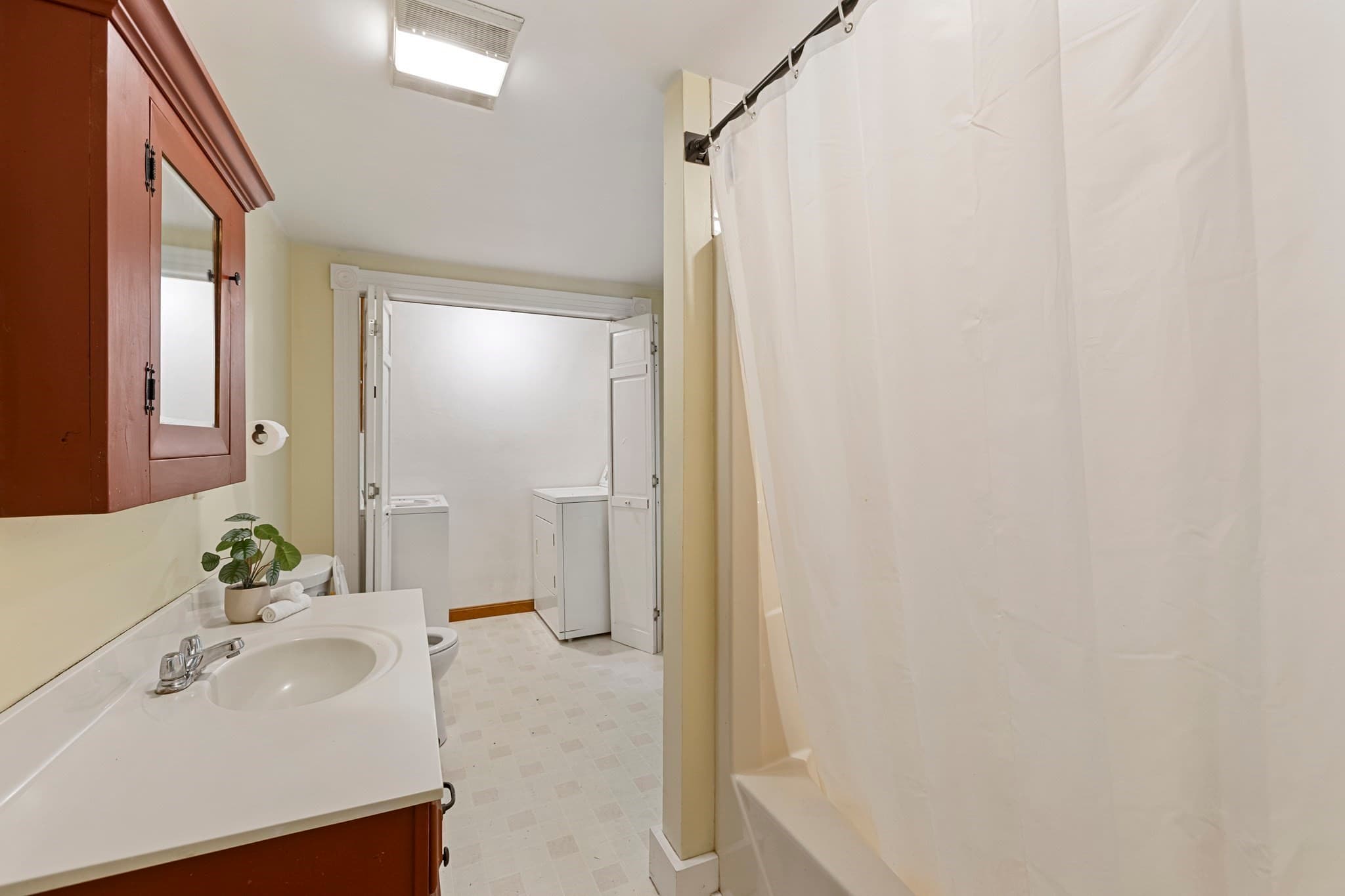 Single Family Residence at 10 Spring St, North Brookfield MA 01535, North Brookfield, photo 18 of 42