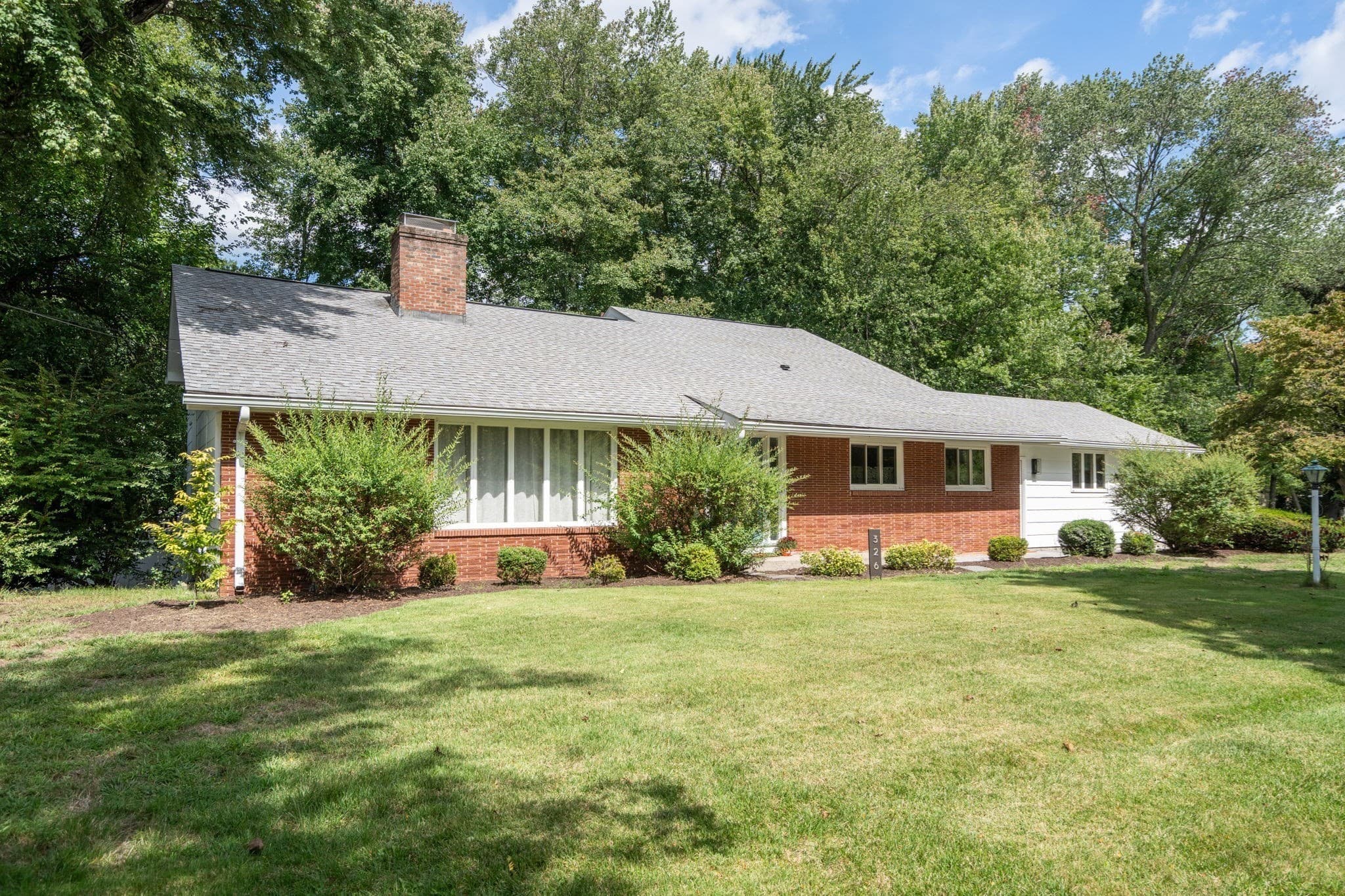 Single Family Residence at 326 Williams, Longmeadow MA 01106, Longmeadow, photo 33 of 42