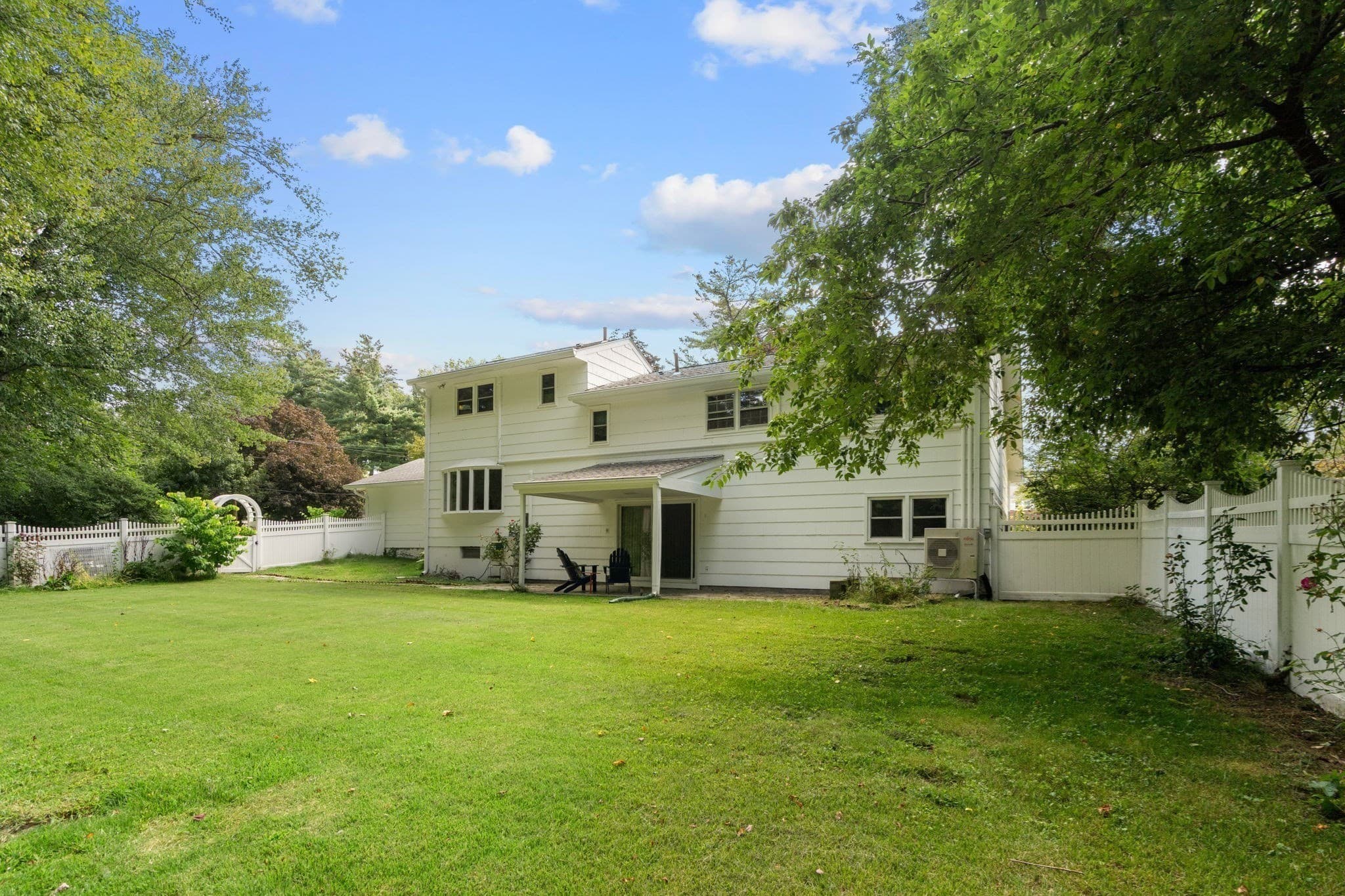 Single Family Residence at 326 Williams, Longmeadow MA 01106, Longmeadow, photo 39 of 42