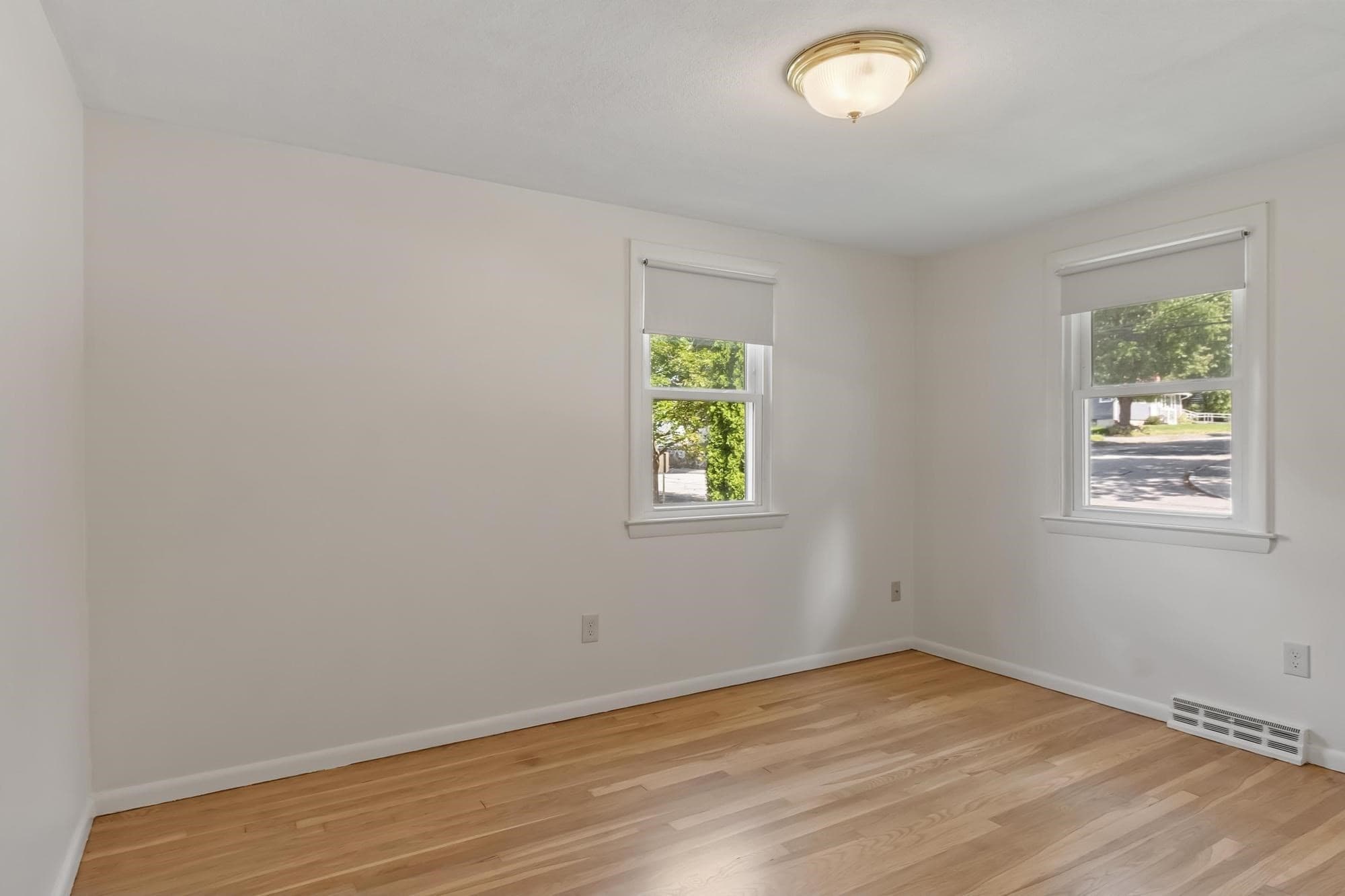 Single Family Residence at 136 Ridge Rd, Marlborough MA 01752, Marlborough, photo 16 of 31