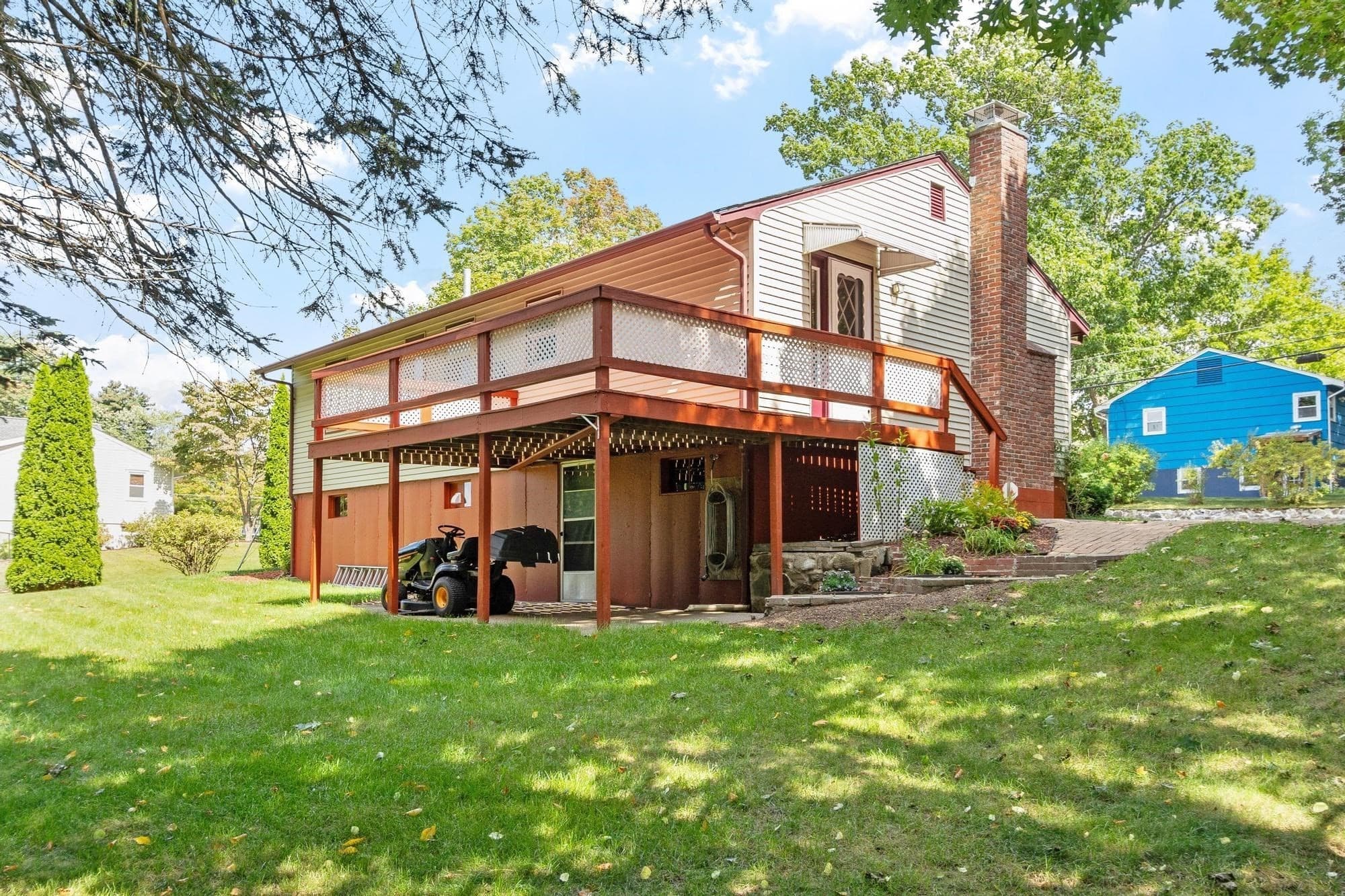 Single Family Residence at 136 Ridge Rd, Marlborough MA 01752, Marlborough, photo 26 of 31