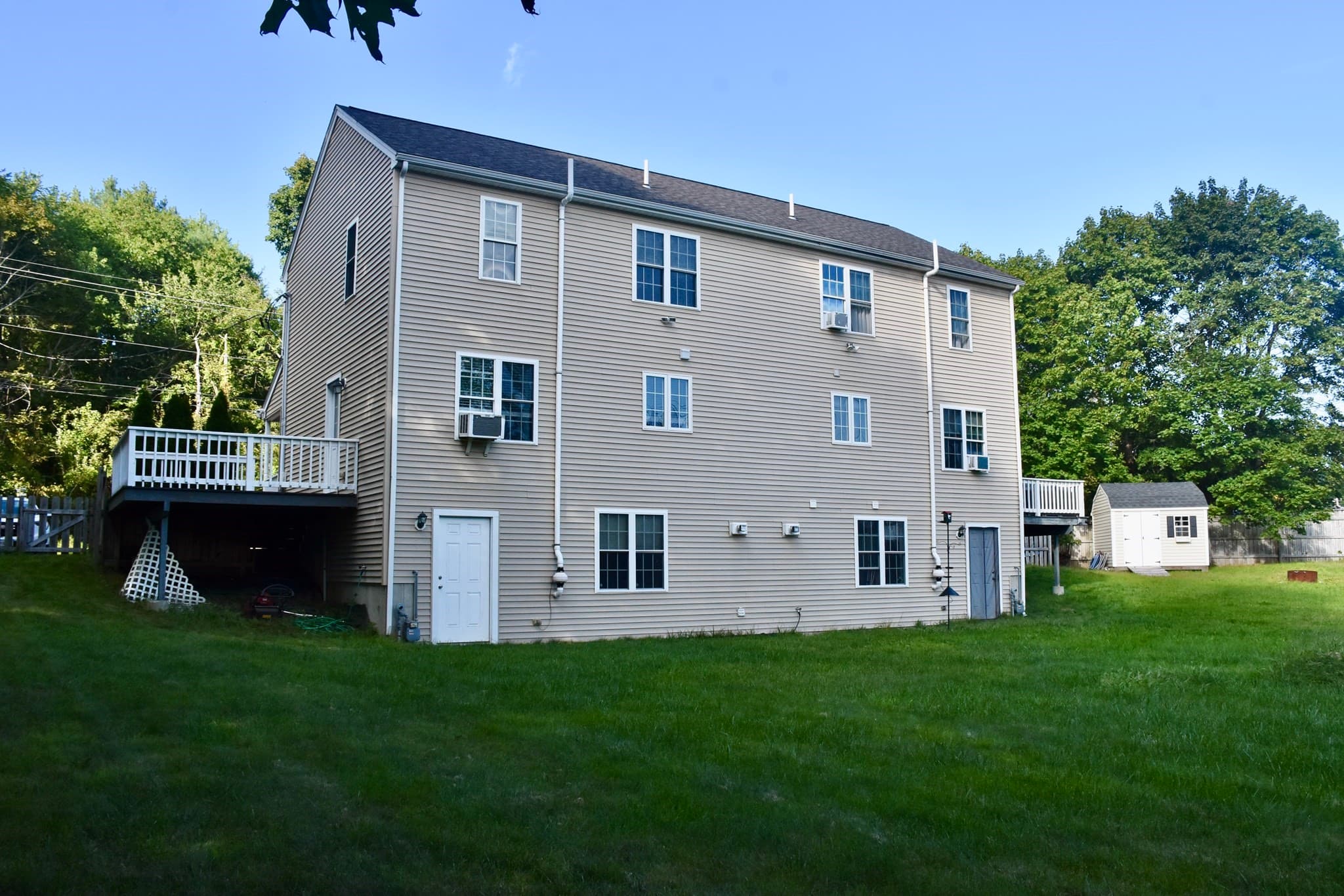 Condominium at 581 Plymouth St # 581, Middleboro MA 02346, Middleboro, photo 2 of 23
