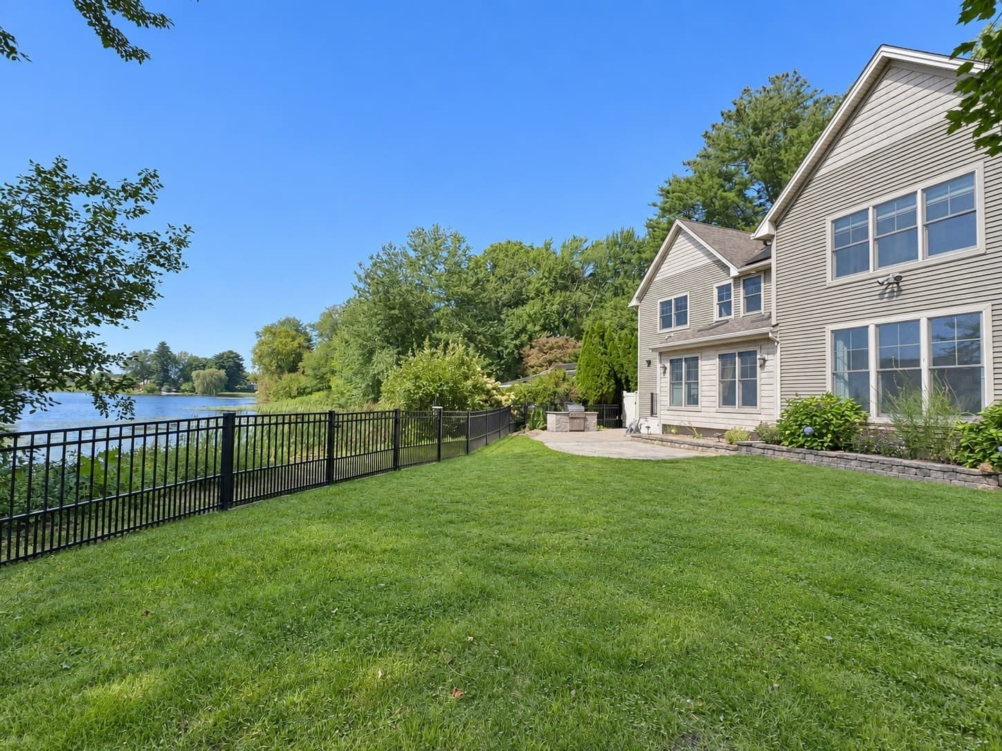 Single Family Residence at 20 Bungalow Point, Wilbraham MA 01095, Wilbraham, photo 2 of 42