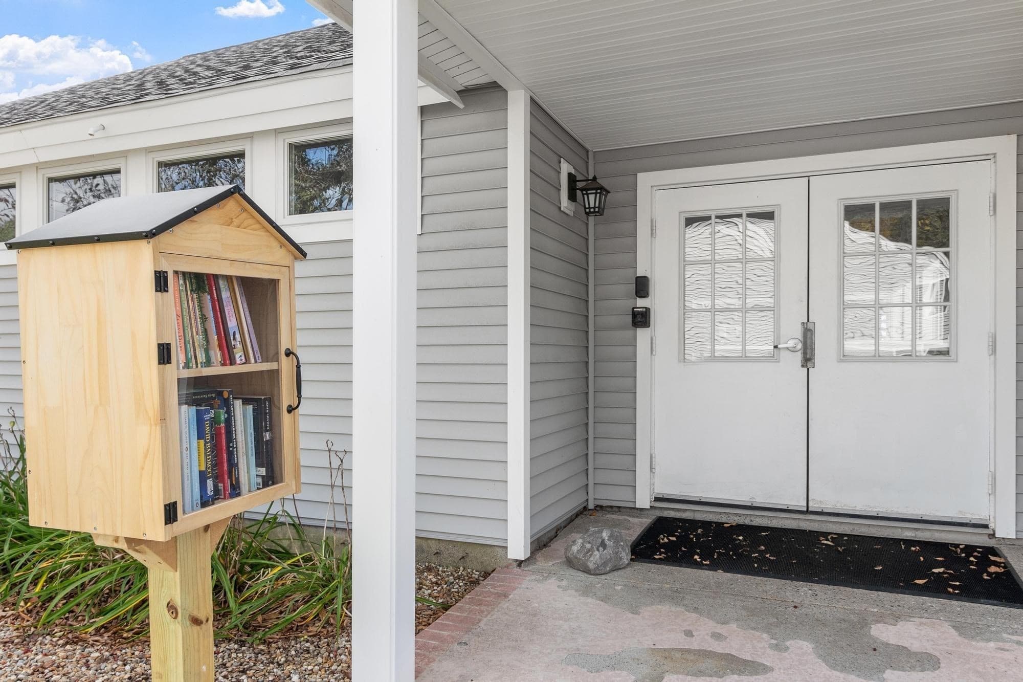 Condominium at 43 Meadow Pond Dr # A, Leominster MA 01453, Leominster, photo 32 of 36
