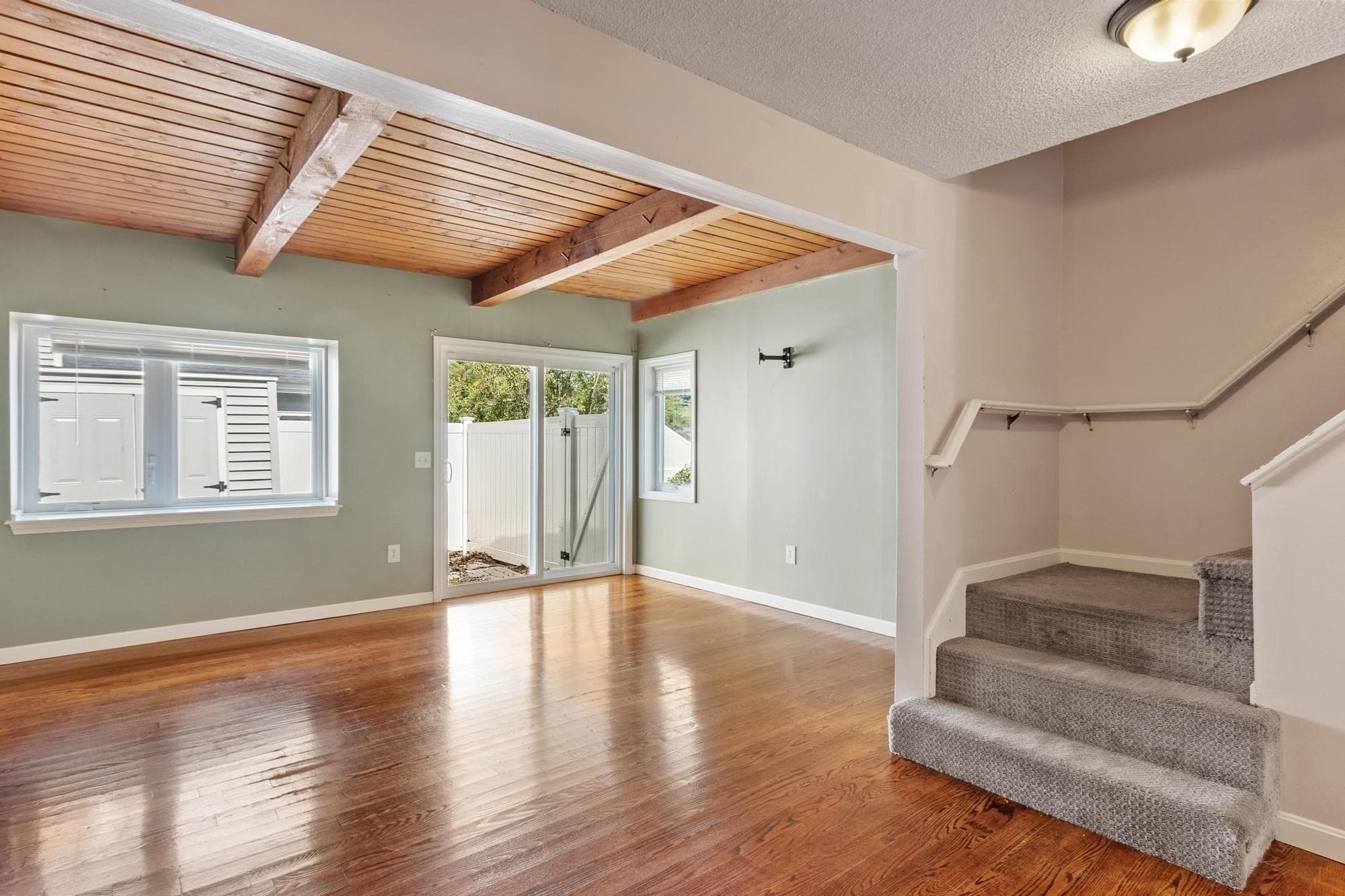 Condominium at 43 Meadow Pond Dr # A, Leominster MA 01453, Leominster, photo 5 of 36