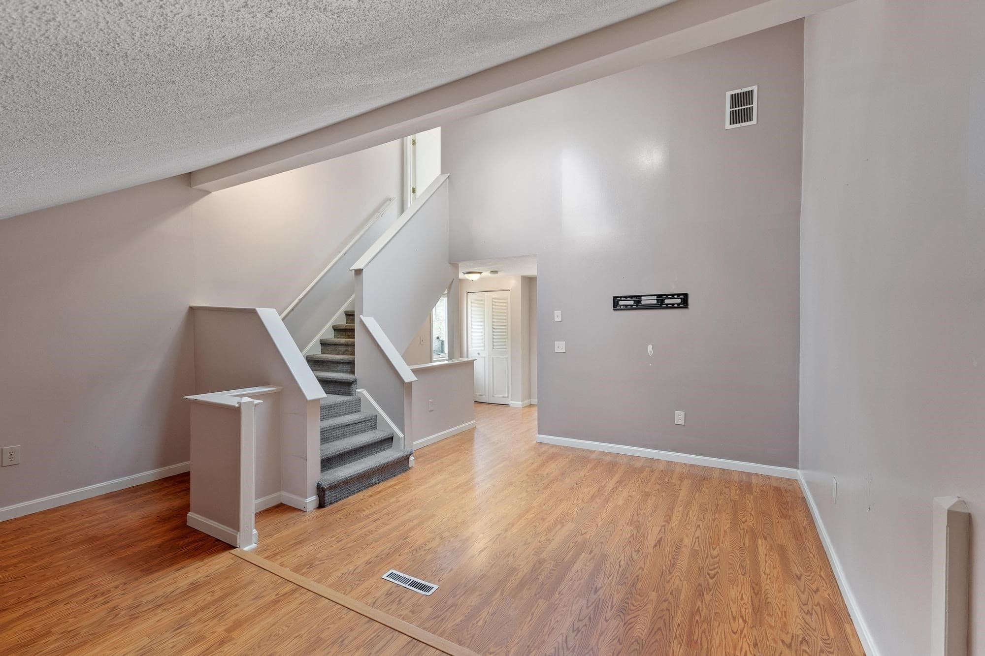 Condominium at 43 Meadow Pond Dr # A, Leominster MA 01453, Leominster, photo 20 of 36