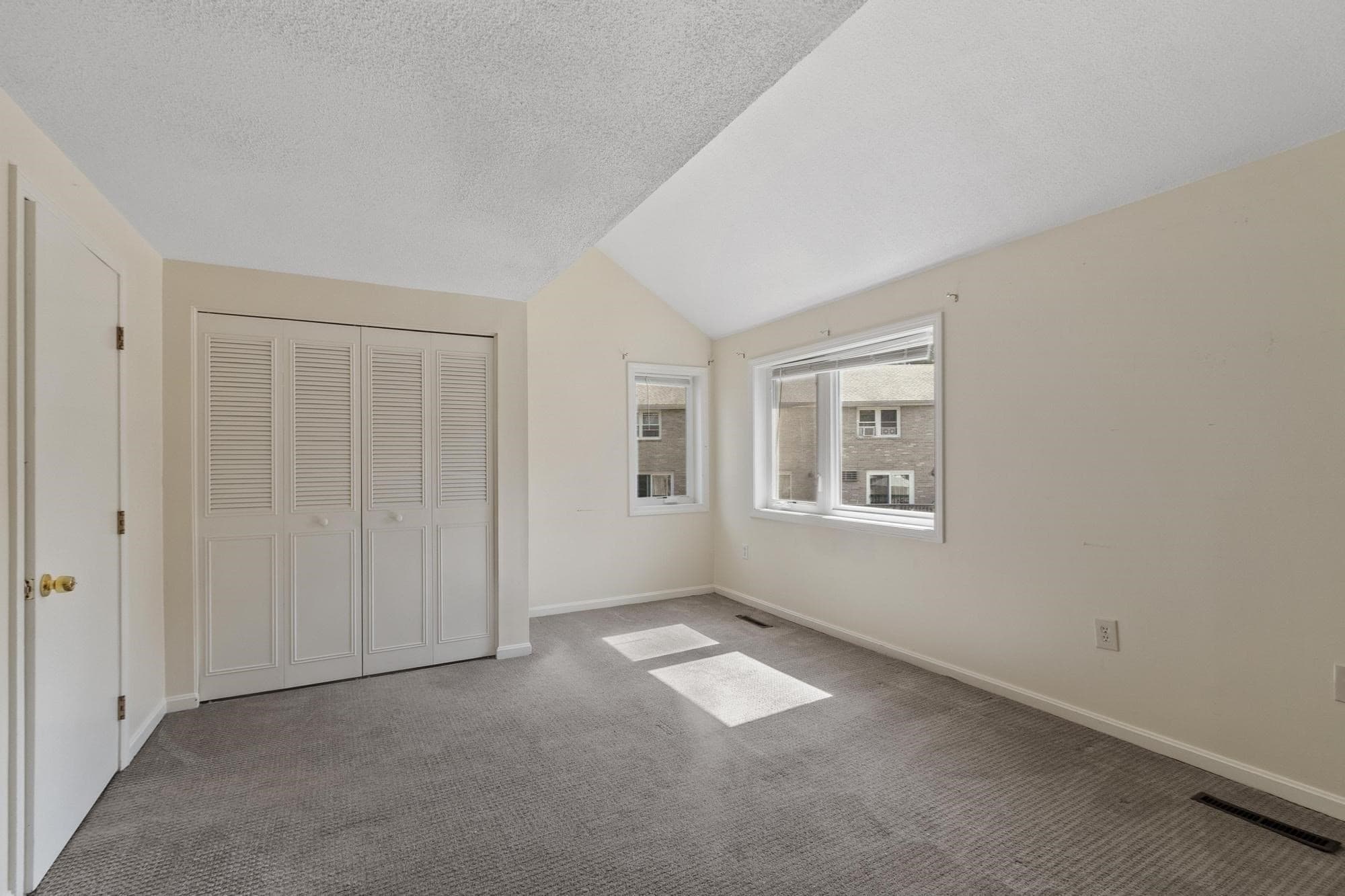 Condominium at 43 Meadow Pond Dr # A, Leominster MA 01453, Leominster, photo 14 of 36