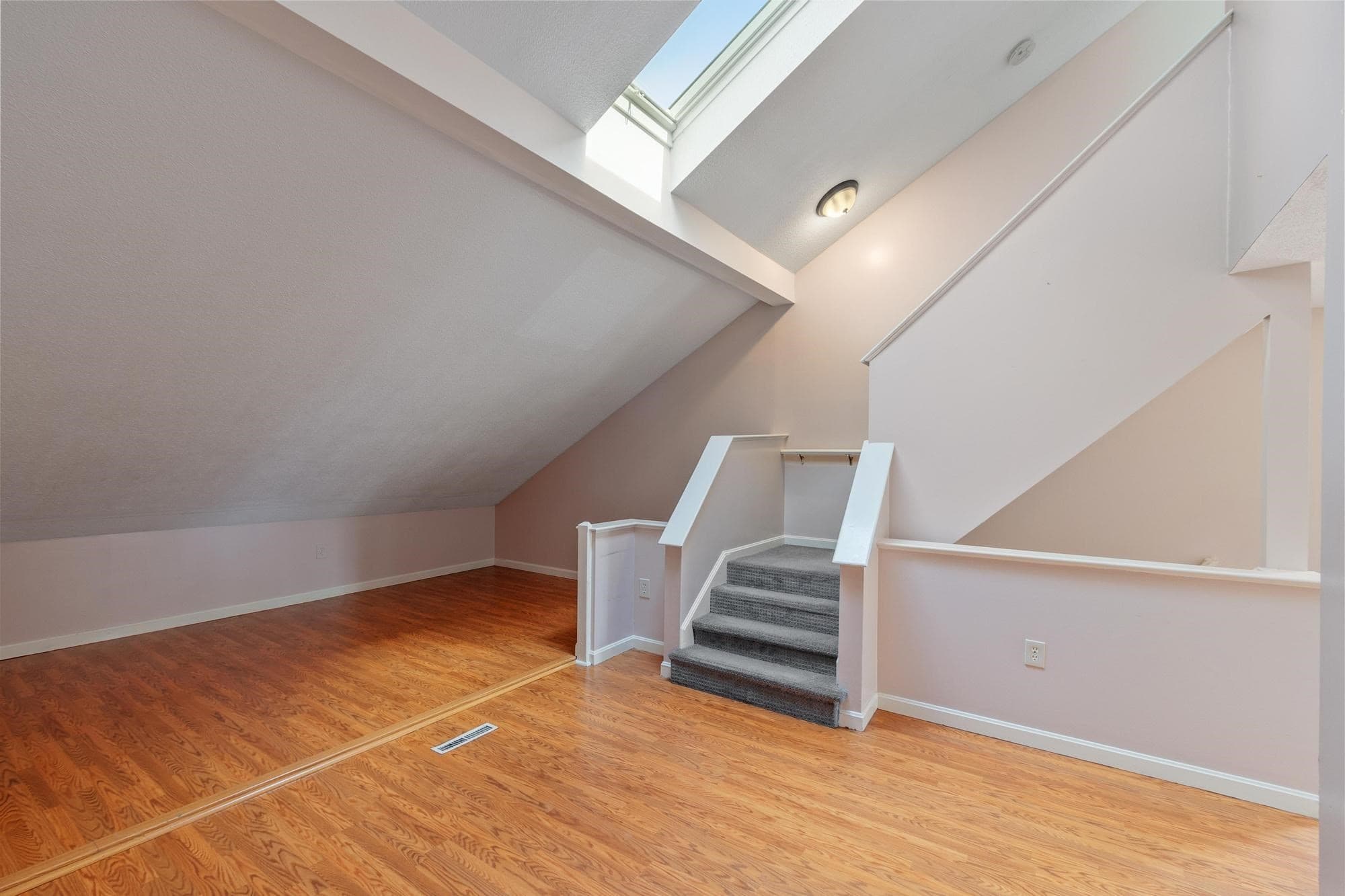 Condominium at 43 Meadow Pond Dr # A, Leominster MA 01453, Leominster, photo 19 of 36