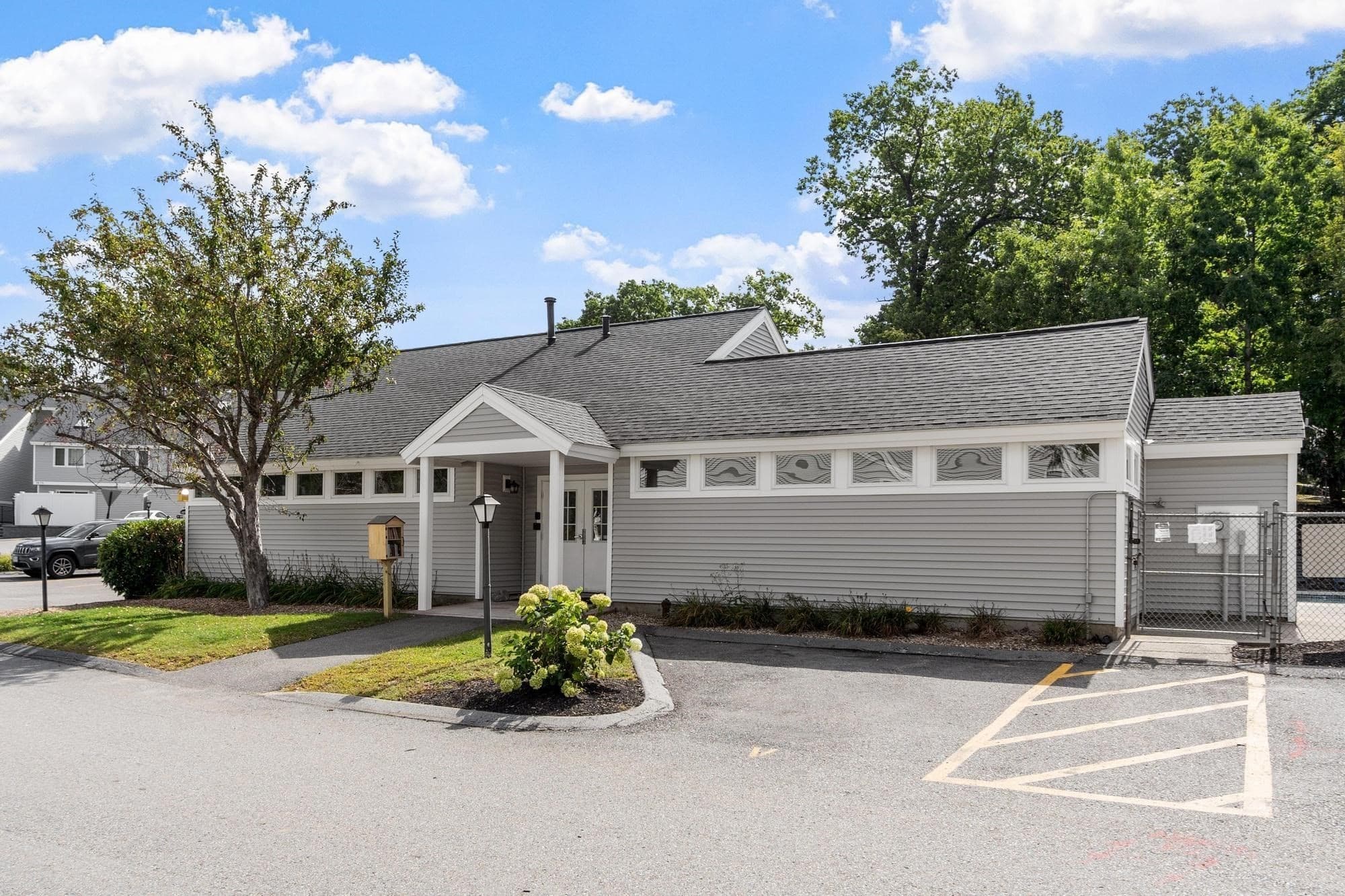 Condominium at 43 Meadow Pond Dr # A, Leominster MA 01453, Leominster, photo 31 of 36