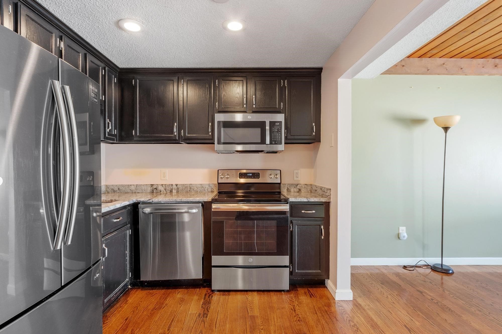 Condominium at 43 Meadow Pond Dr # A, Leominster MA 01453, Leominster, photo 4 of 36
