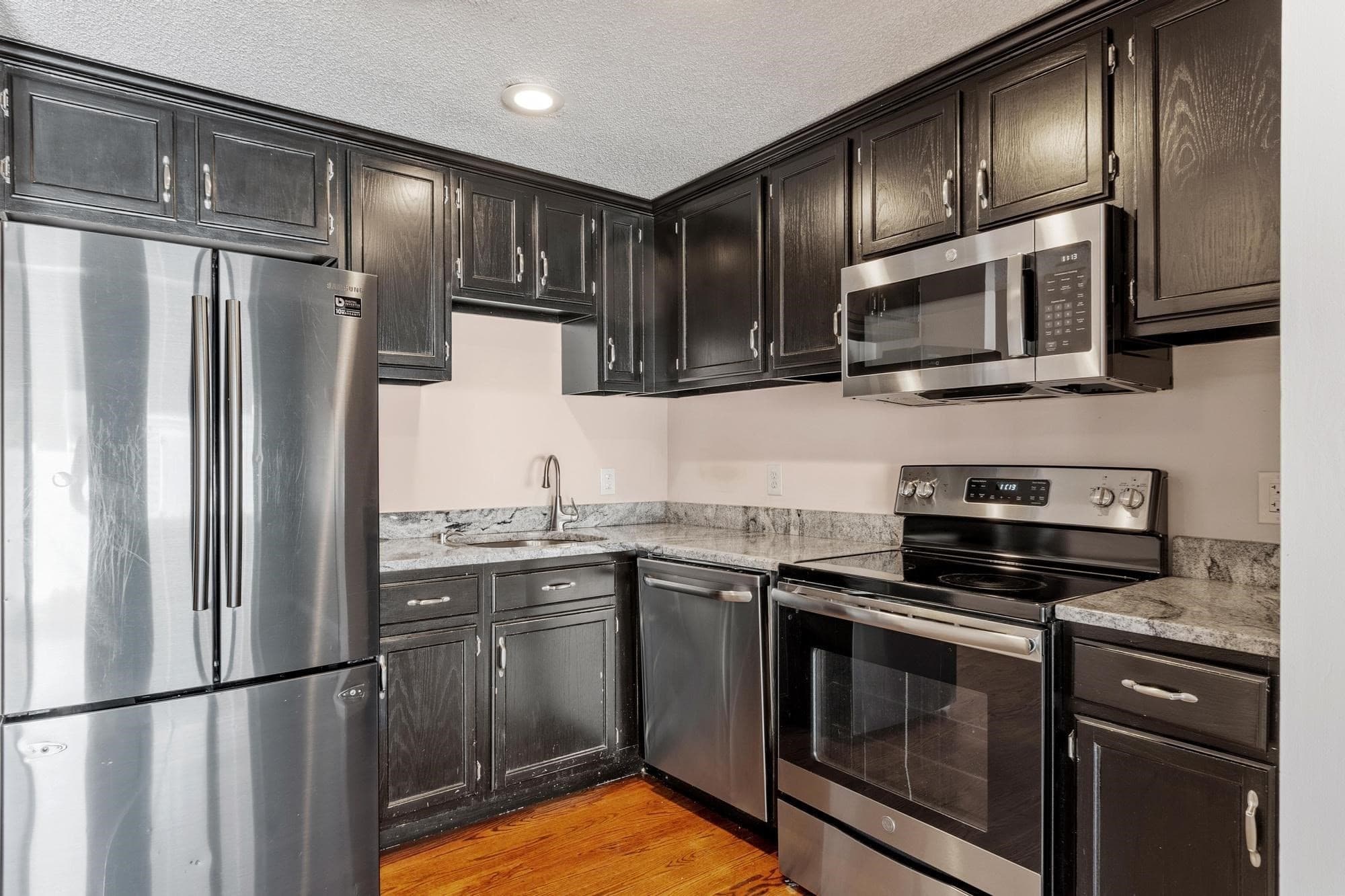 Condominium at 43 Meadow Pond Dr # A, Leominster MA 01453, Leominster, photo 8 of 36
