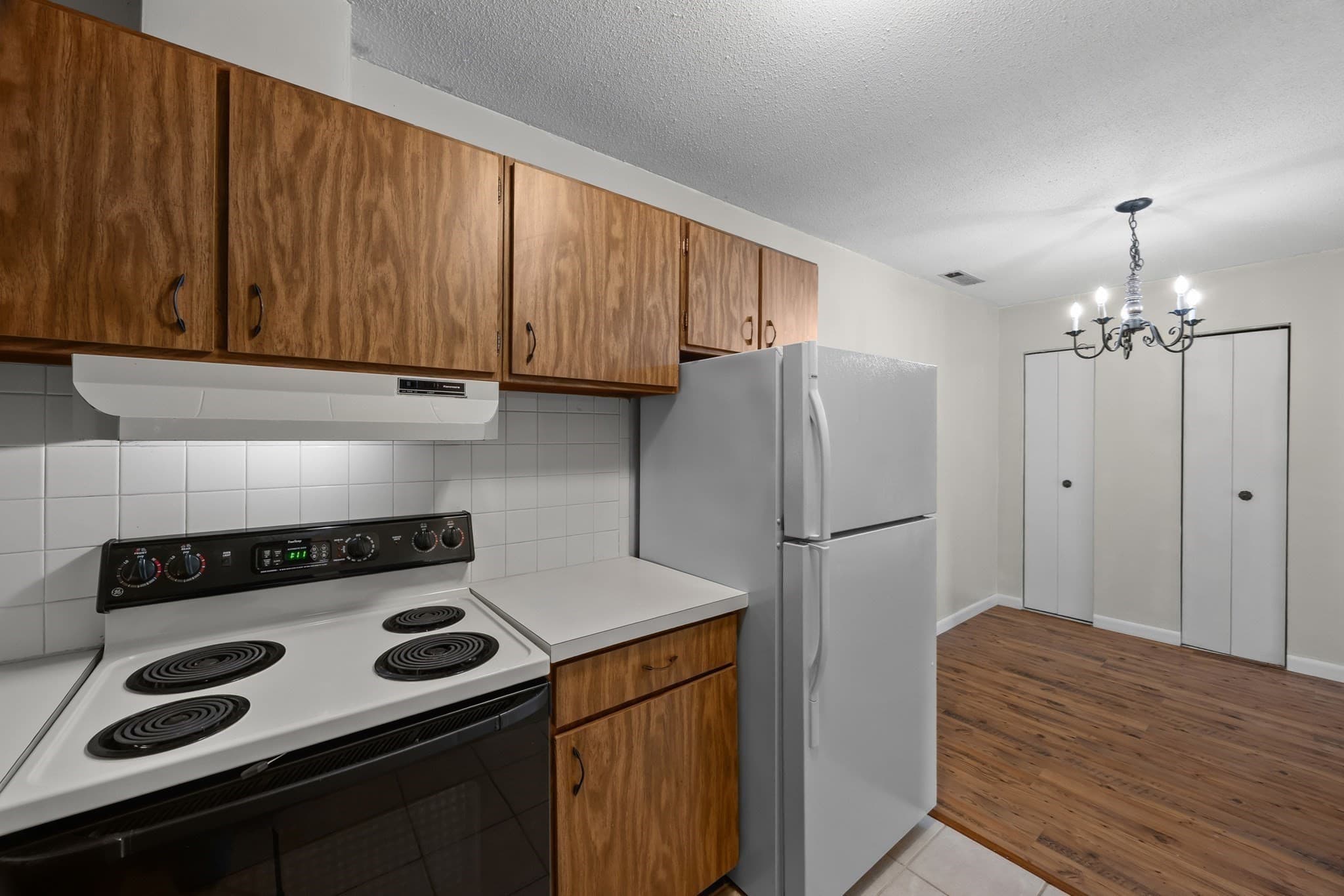 Condominium at 9 Thayer Pond Dr # 8, Oxford MA 01537, Oxford, photo 17 of 34