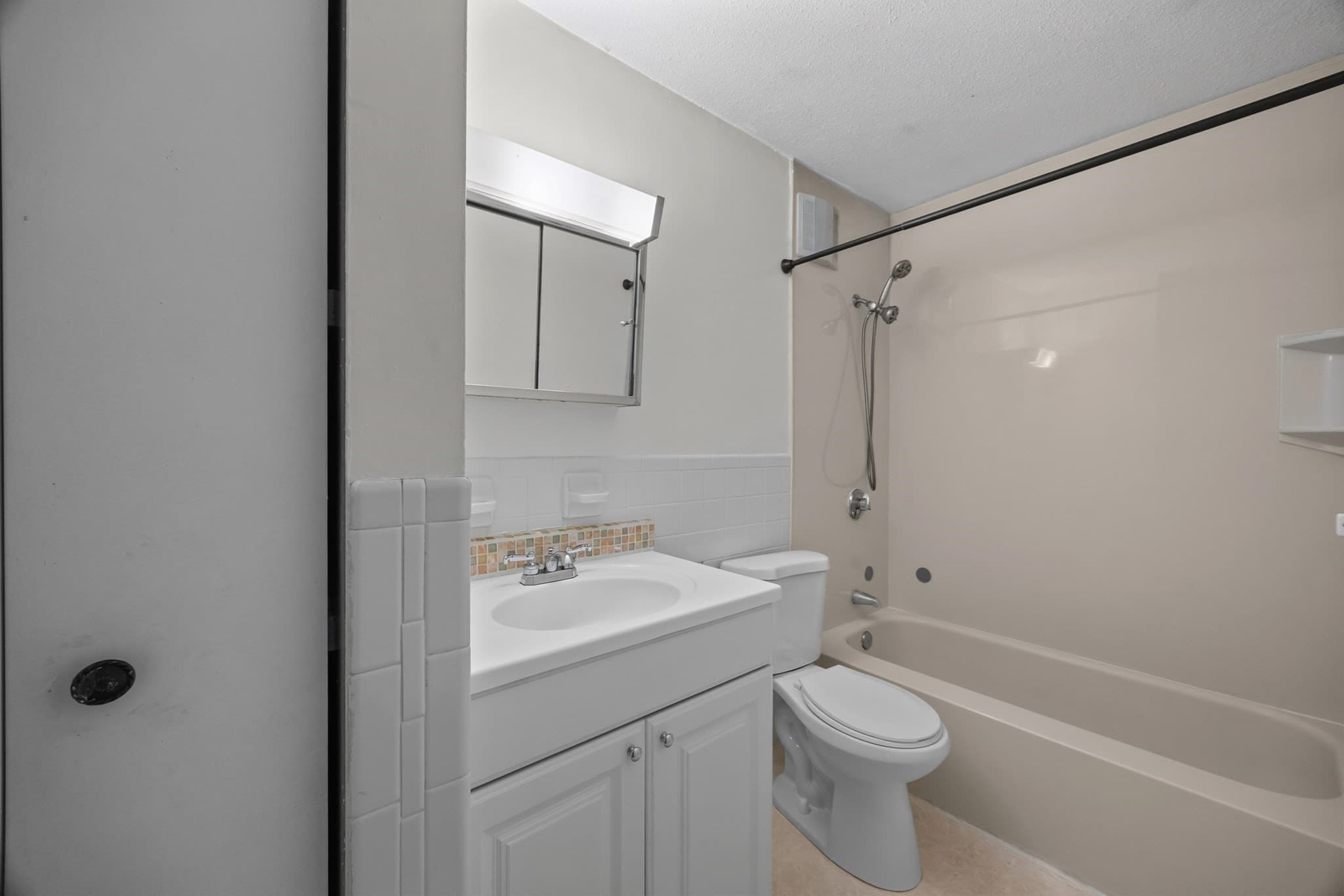 Condominium at 9 Thayer Pond Dr # 8, Oxford MA 01537, Oxford, photo 22 of 34