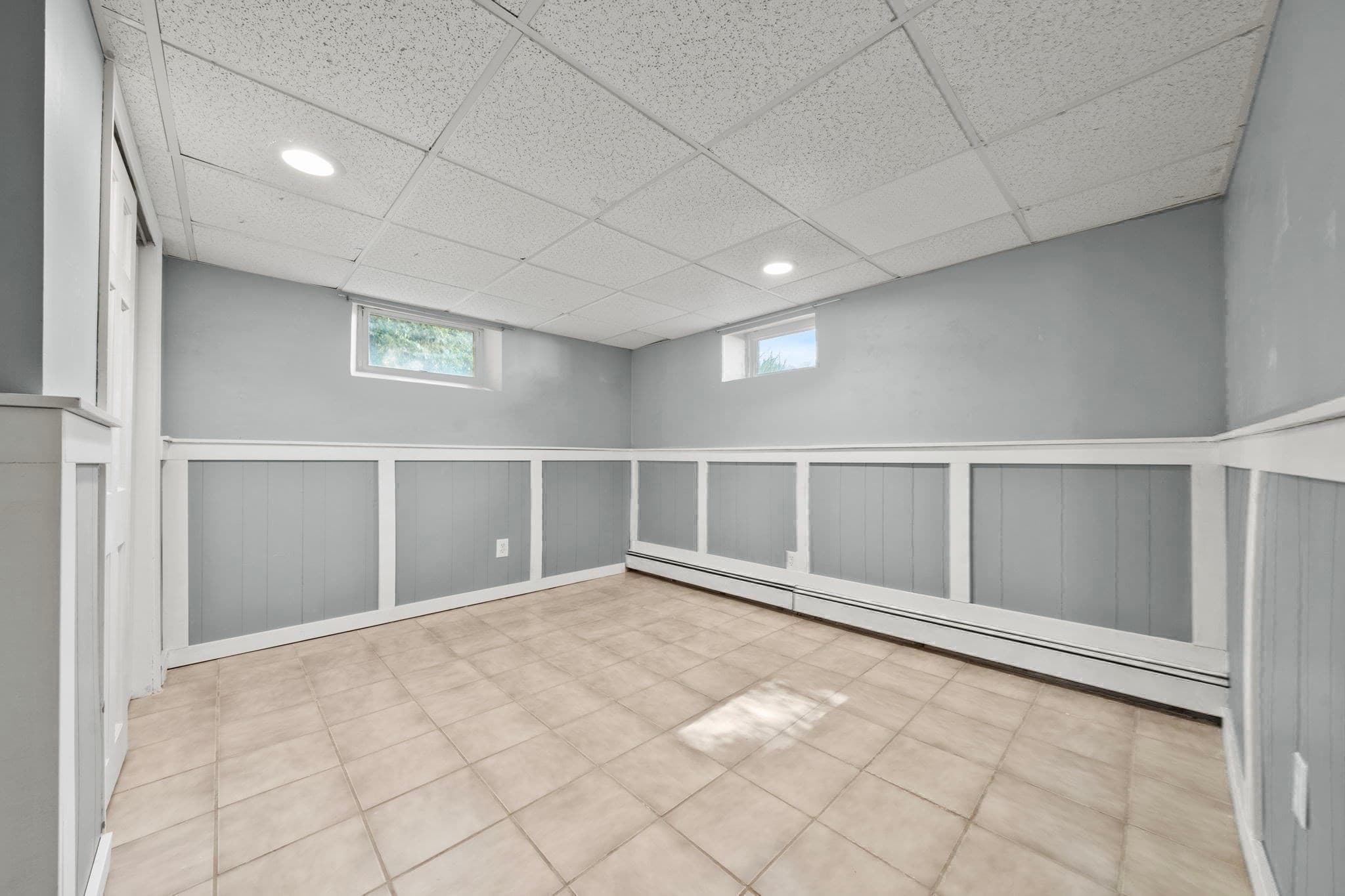 Single Family Residence at 31 Columbus Road, Woburn MA 01801, Woburn, photo 28 of 38