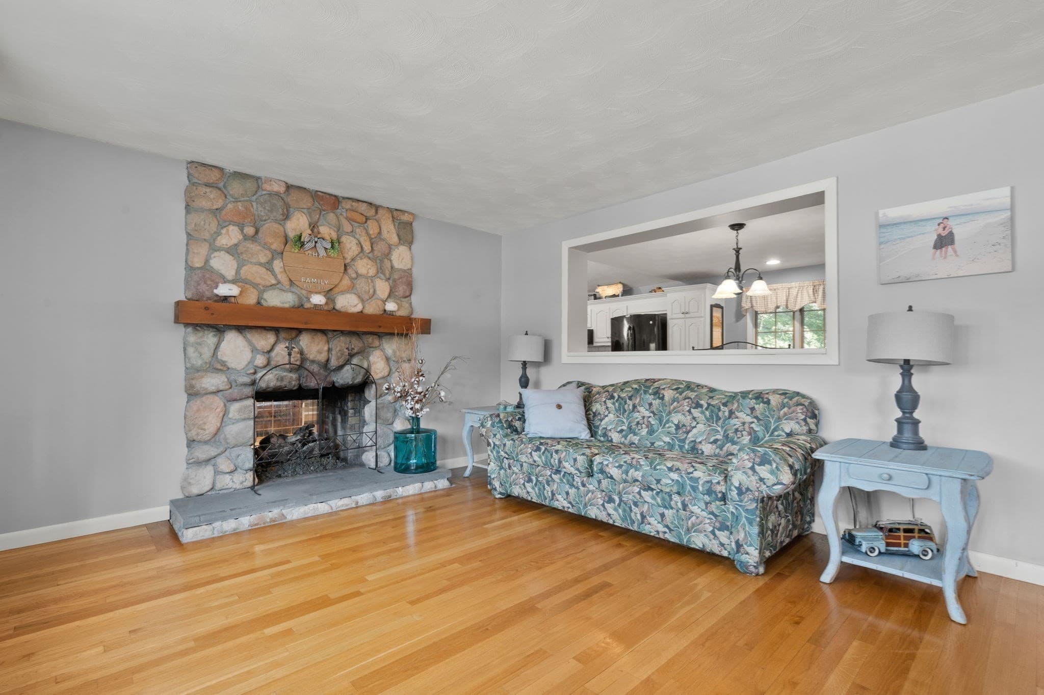 Single Family Residence at 31 Columbus Road, Woburn MA 01801, Woburn, photo 5 of 38