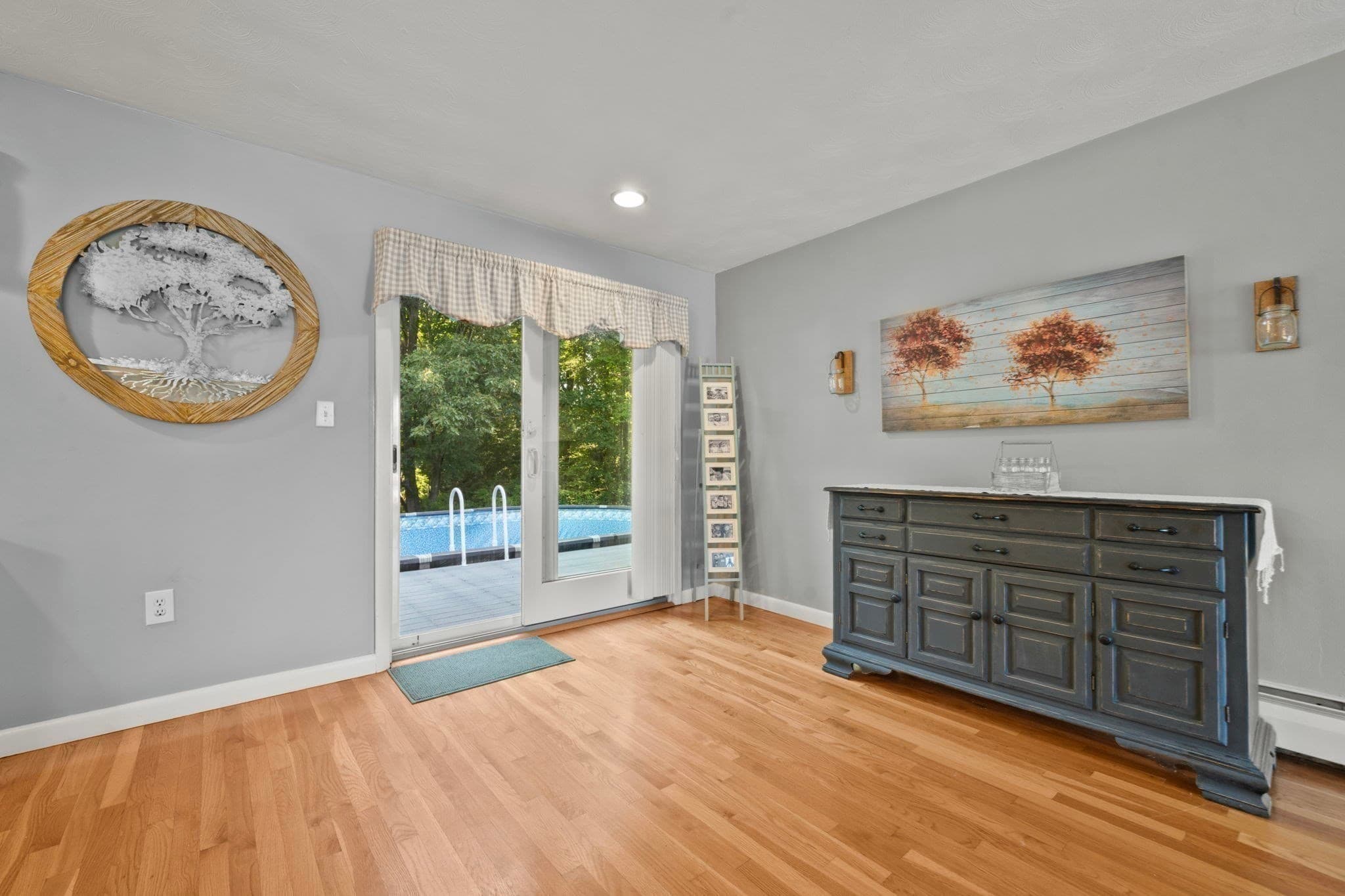 Single Family Residence at 31 Columbus Road, Woburn MA 01801, Woburn, photo 9 of 38