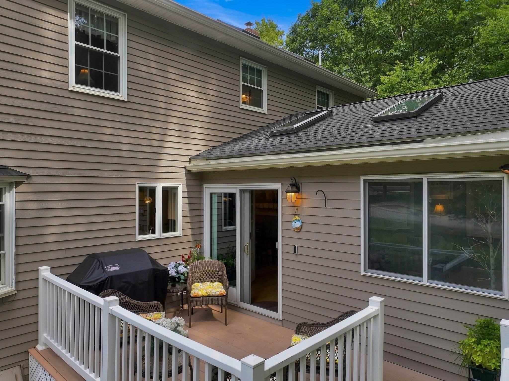 Single Family Residence at 7 Doucette Dr, Marlborough MA 01752, Marlborough, photo 34 of 38