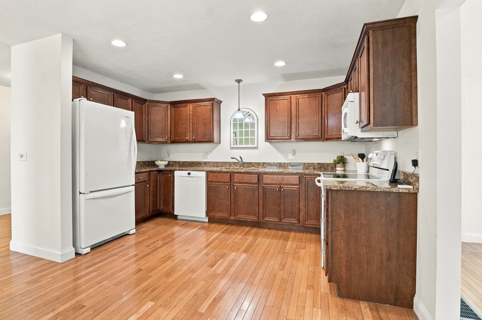 Condominium at 108 Angell Brook Drive # 108, West Boylston MA 01583, West Boylston, photo 16 of 31