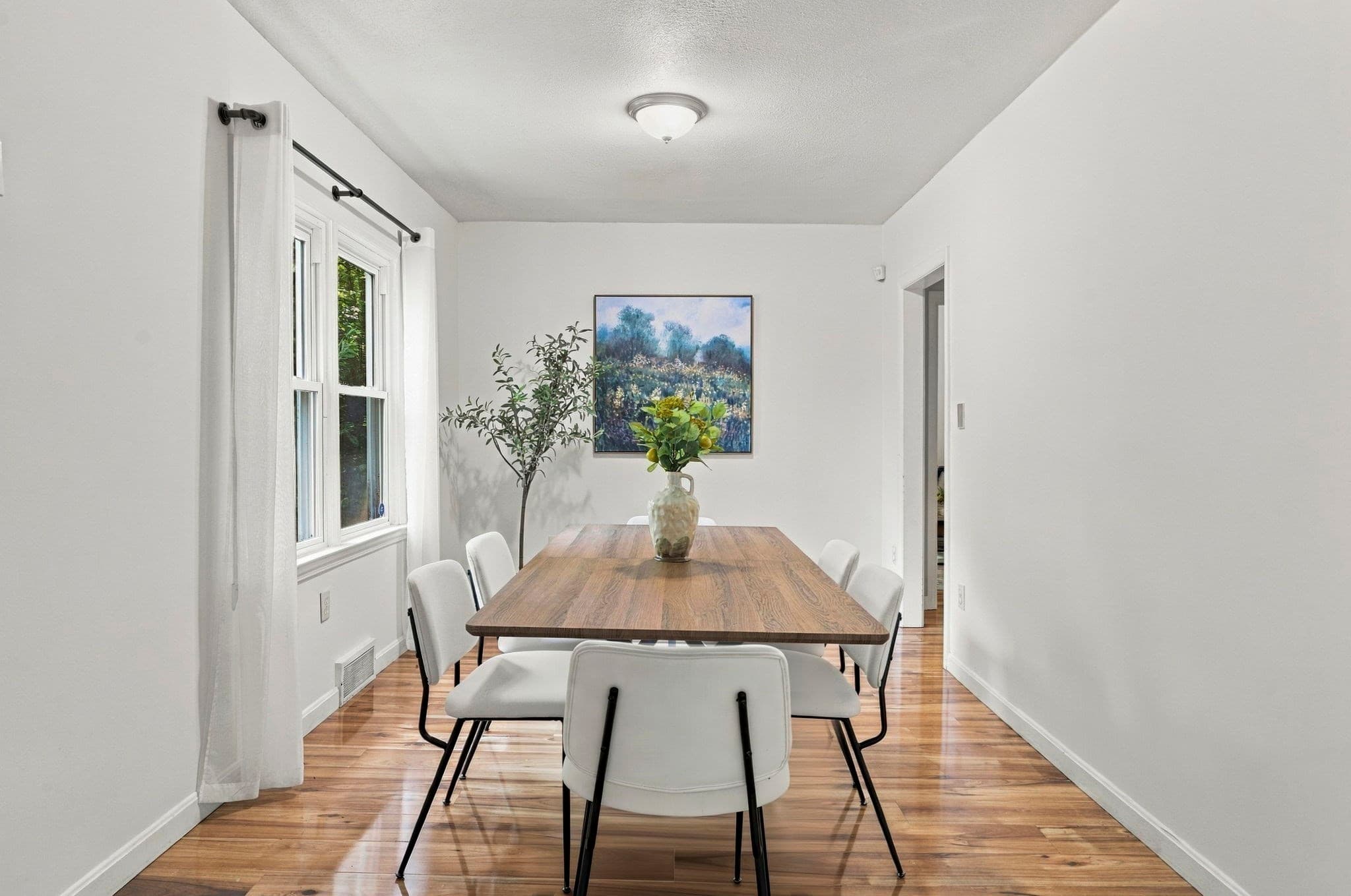 Single Family Residence at 181 Parker Rd, Lancaster MA 01523, Lancaster, photo 3 of 39