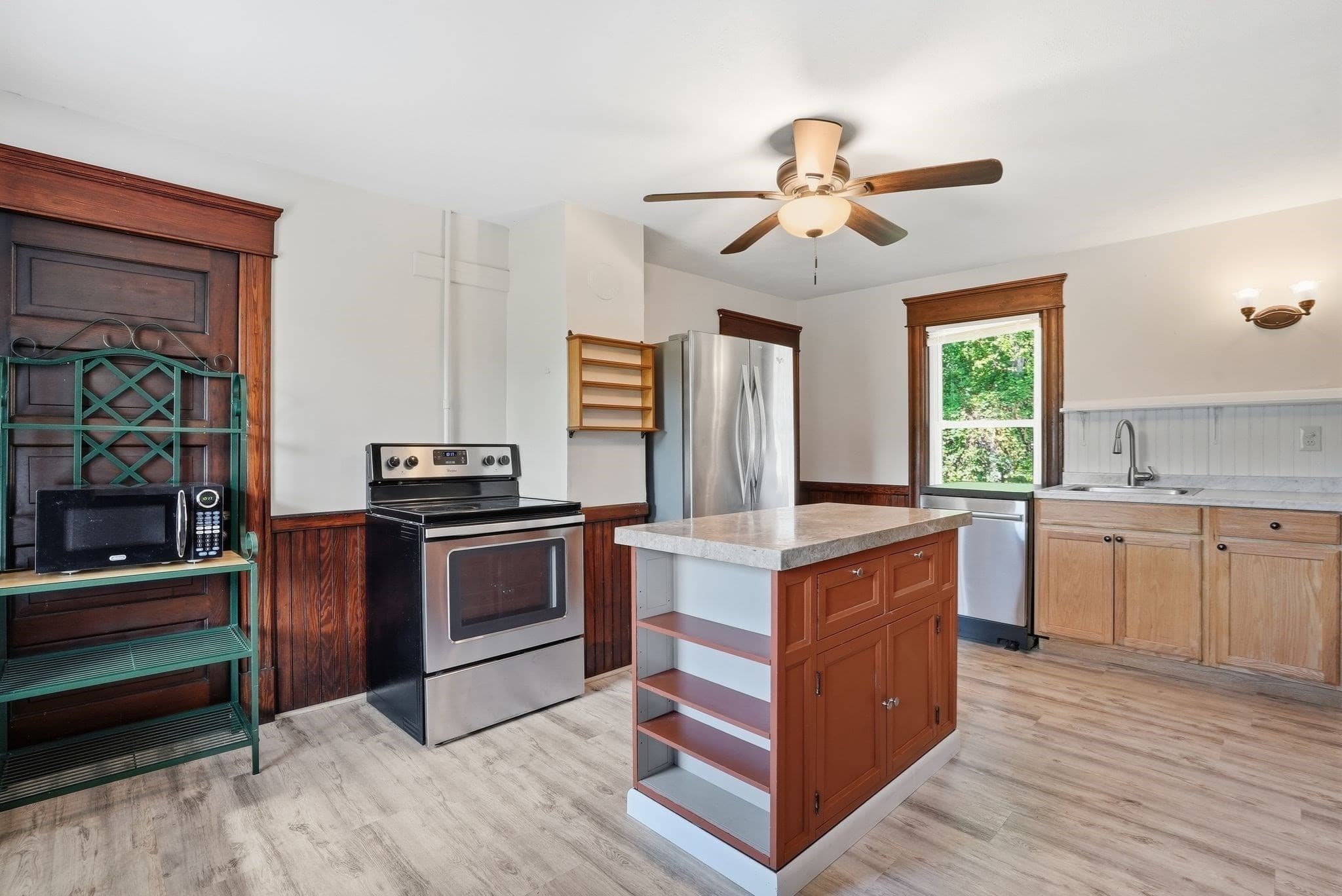2 Family - 2 Units Up/Down at 24 Sugarloaf St, Deerfield MA 01373, photo 6 of 33