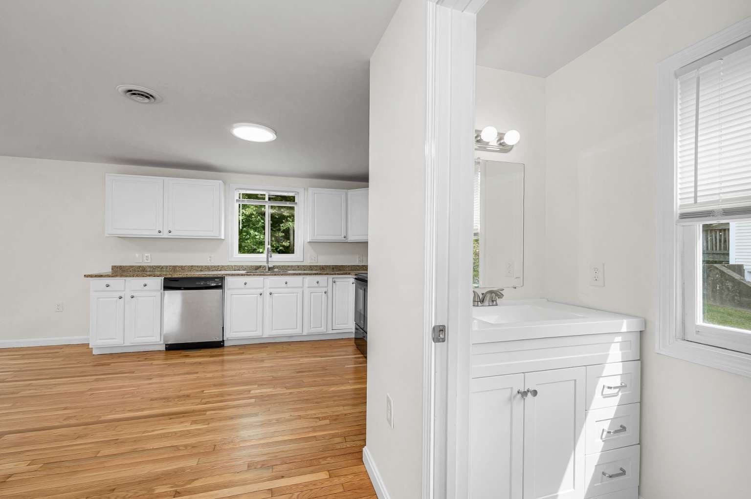 Condominium at 36 Mahogany Run # 36, Leominster MA 01453, Leominster, photo 12 of 18