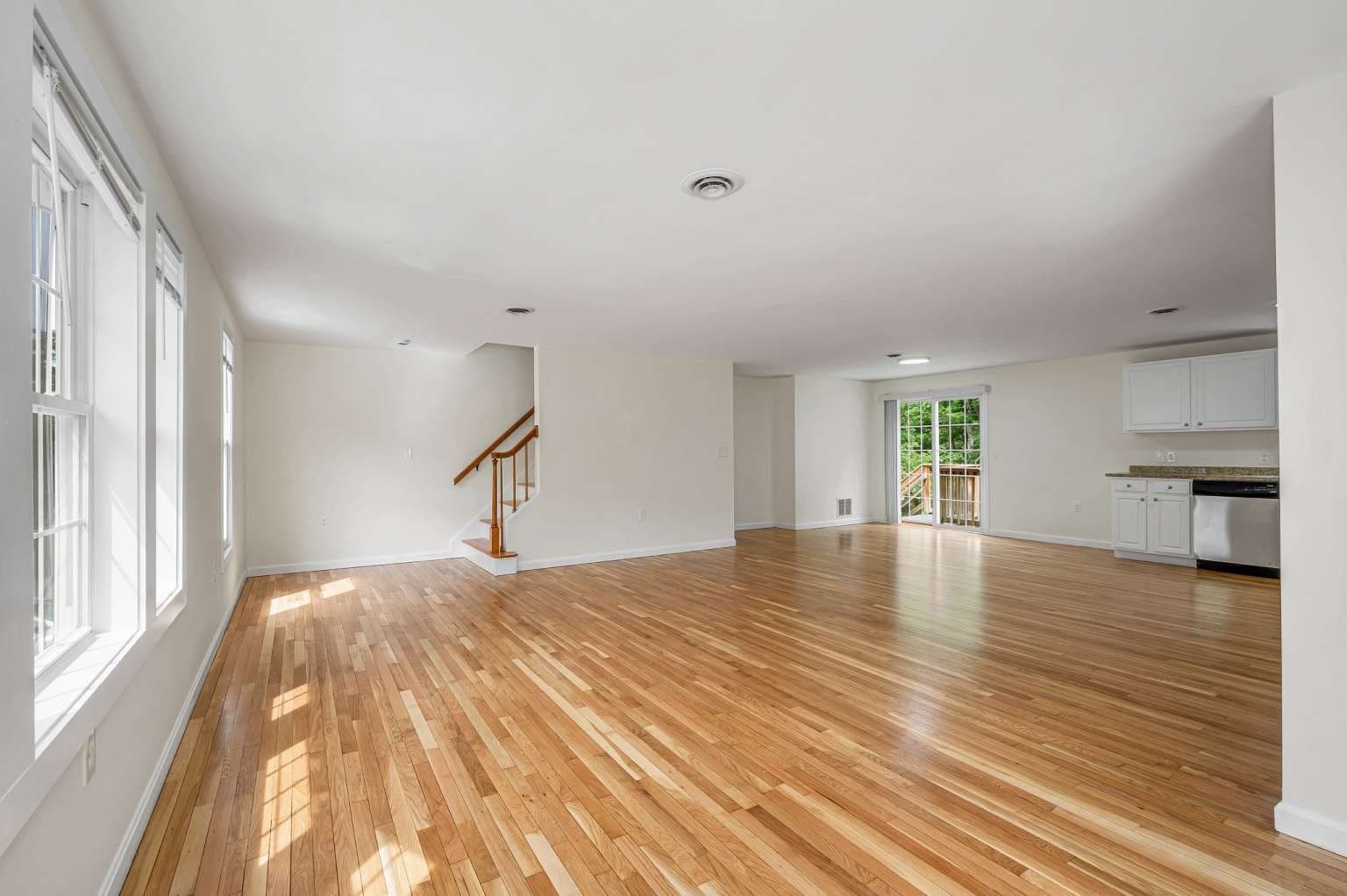 Condominium at 36 Mahogany Run # 36, Leominster MA 01453, Leominster, photo 11 of 18