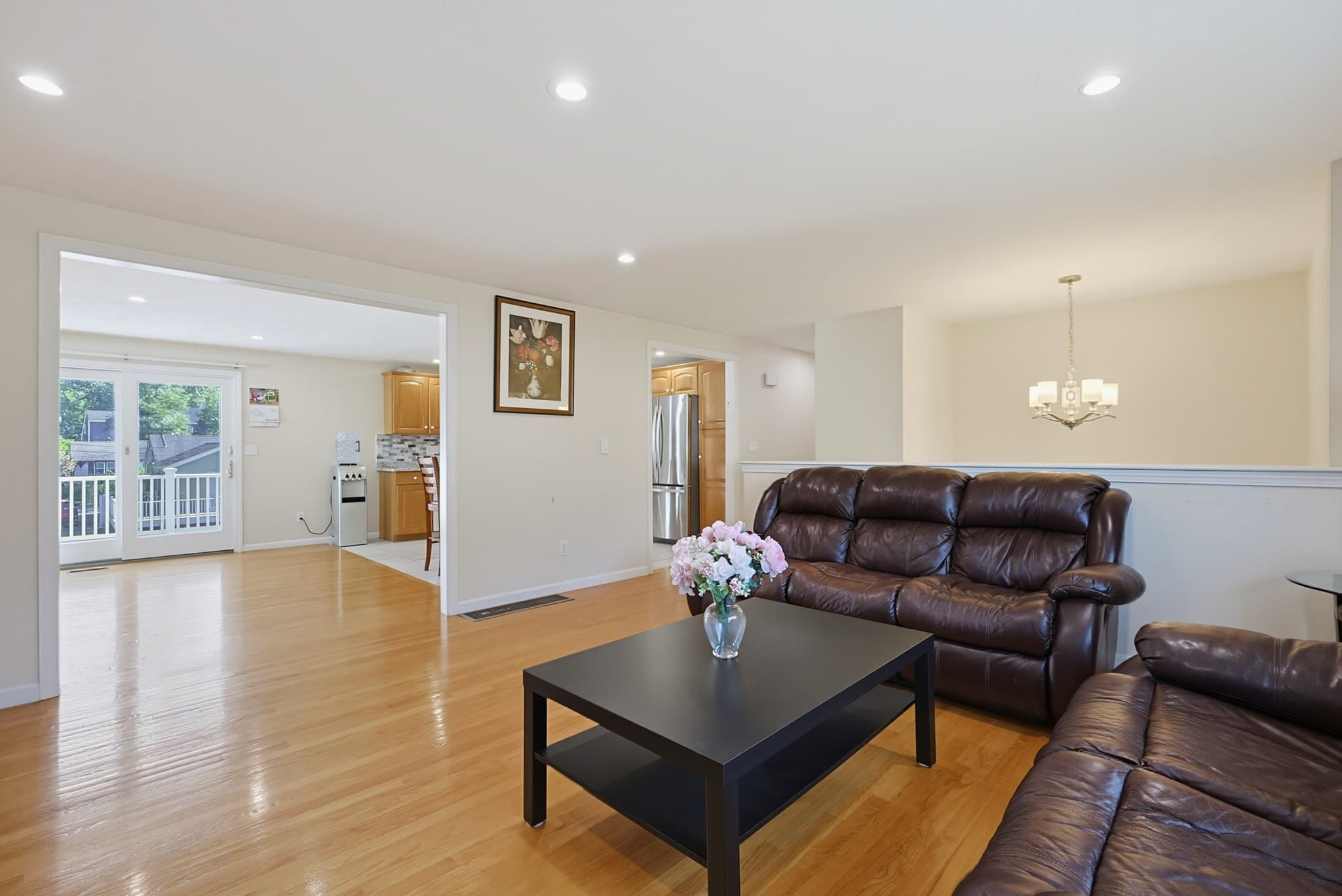 Single Family Residence at 5 Ivy Cir, Randolph MA 02368, Randolph, photo 7 of 36