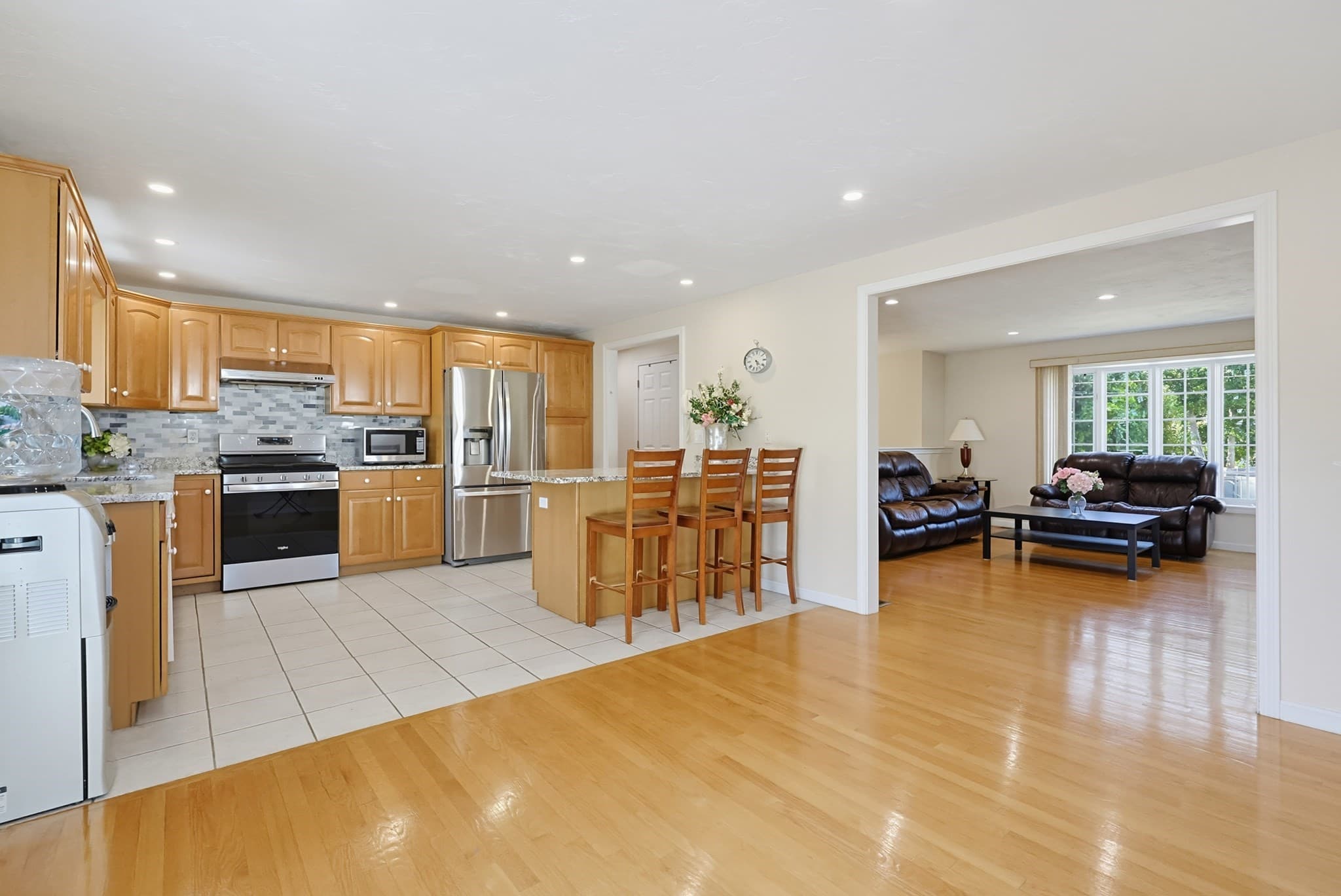 Single Family Residence at 5 Ivy Cir, Randolph MA 02368, Randolph, photo 14 of 36