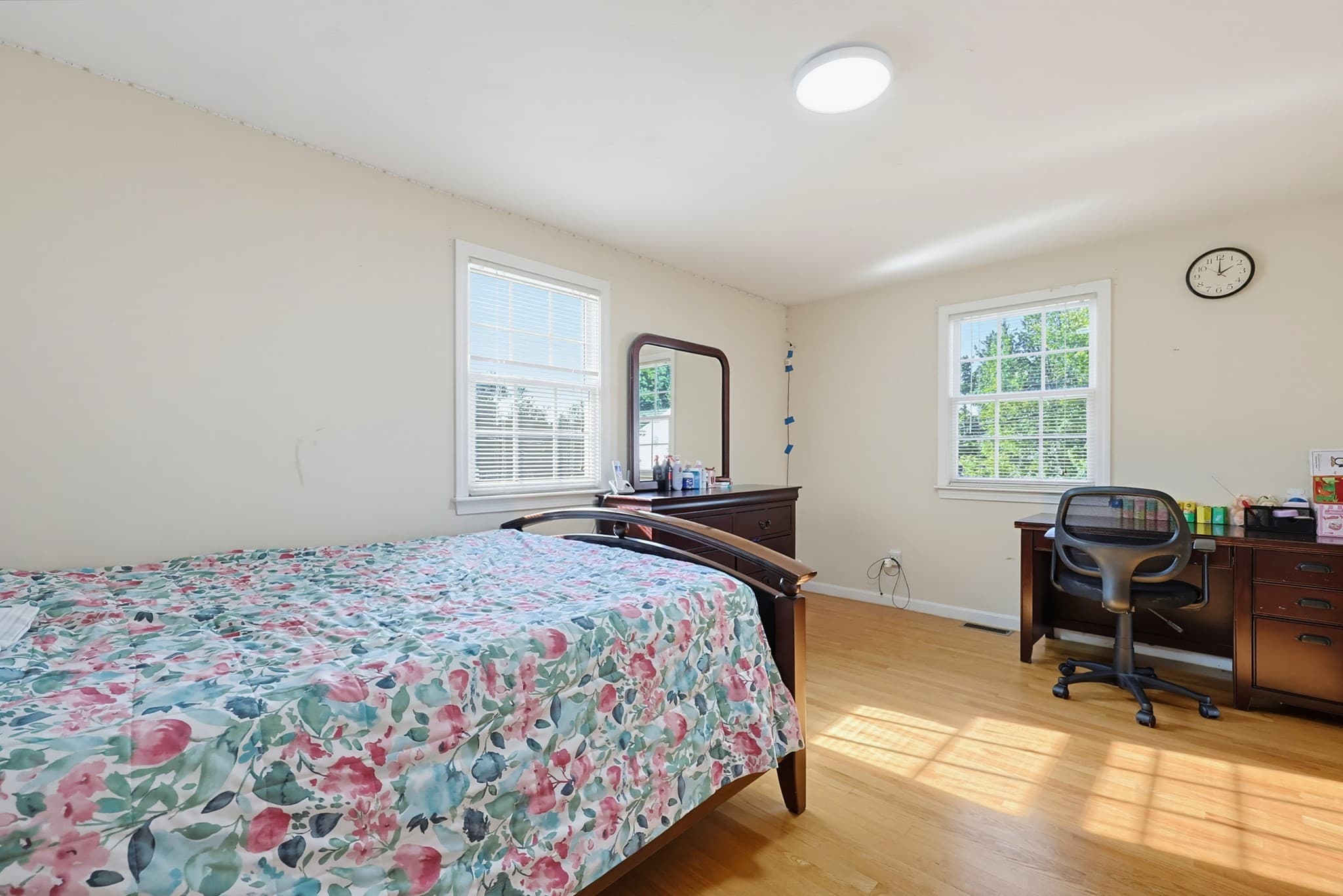 Single Family Residence at 5 Ivy Cir, Randolph MA 02368, Randolph, photo 21 of 36