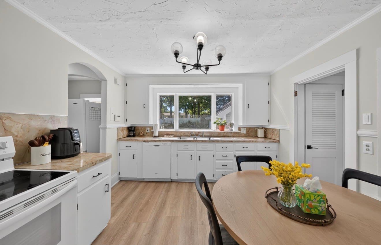 Single Family Residence at 118 Carroll Ave, Brockton MA 02301, Brockton, photo 12 of 14
