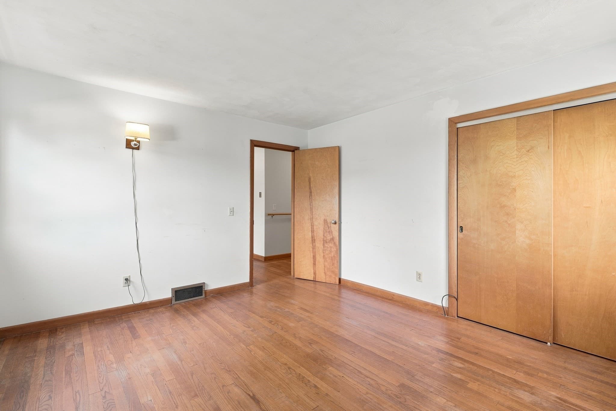 Single Family Residence at 200 Hockanum Rd, Hadley MA 01035, Hadley, photo 17 of 41