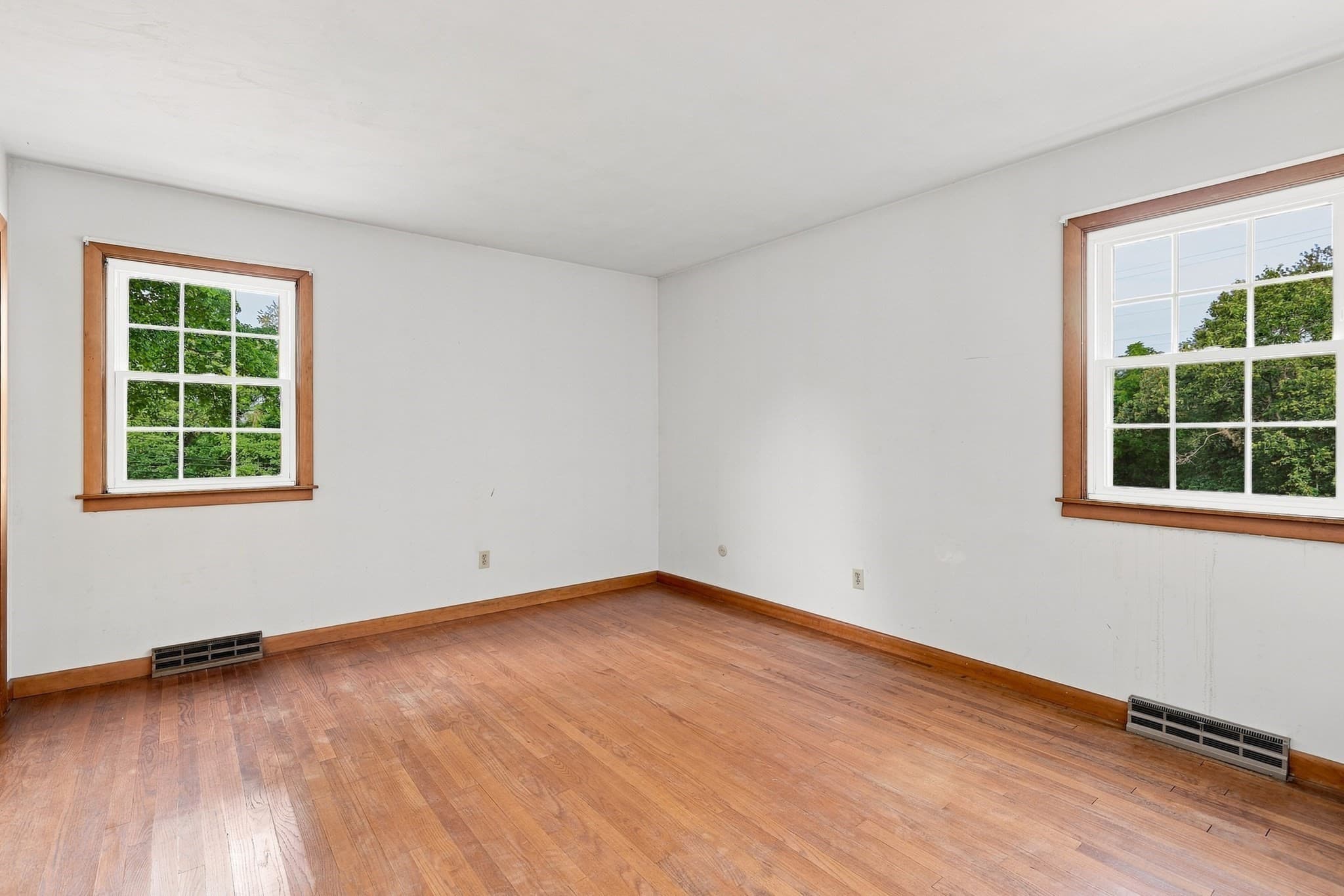 Single Family Residence at 200 Hockanum Rd, Hadley MA 01035, Hadley, photo 16 of 41