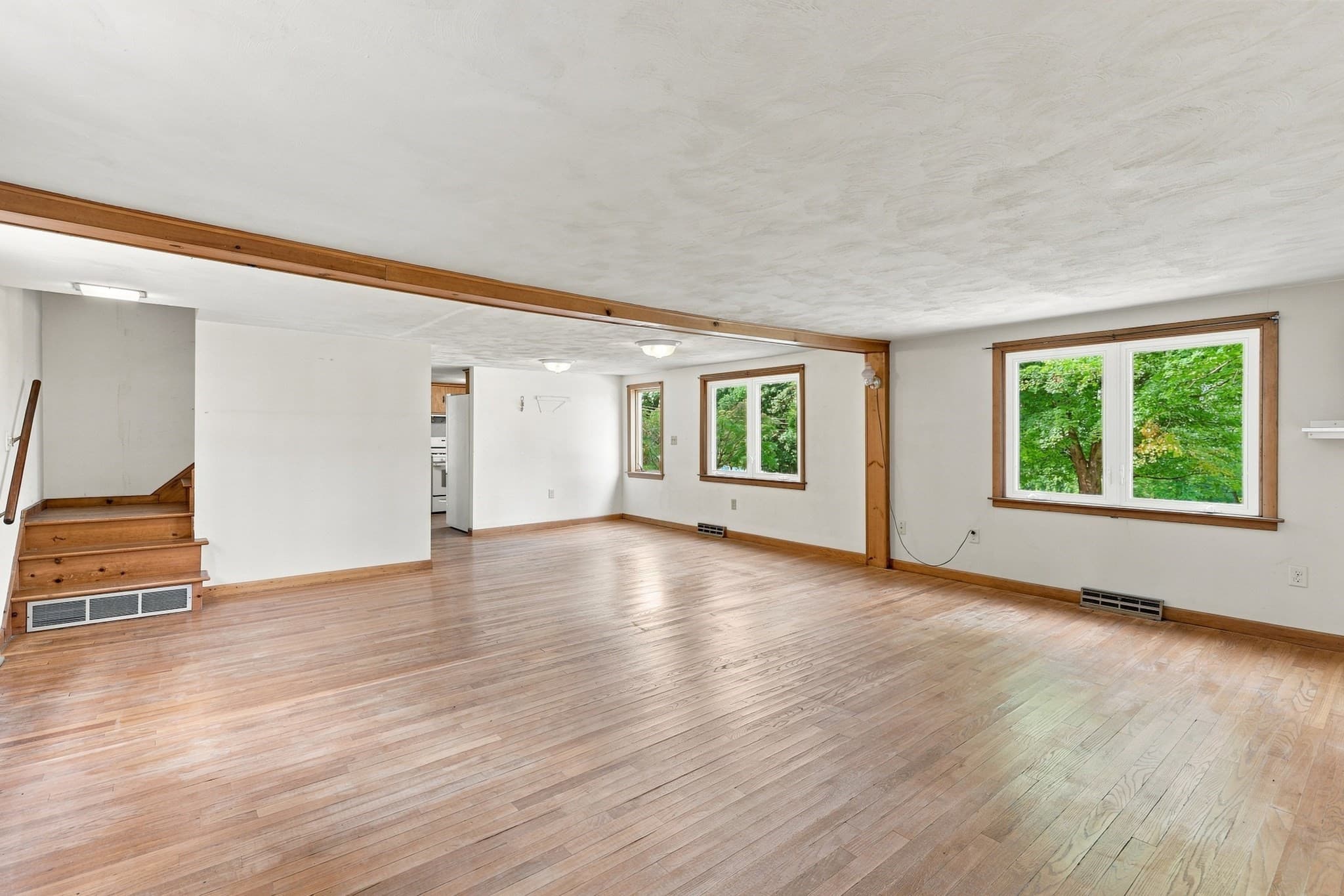 Single Family Residence at 200 Hockanum Rd, Hadley MA 01035, Hadley, photo 9 of 41