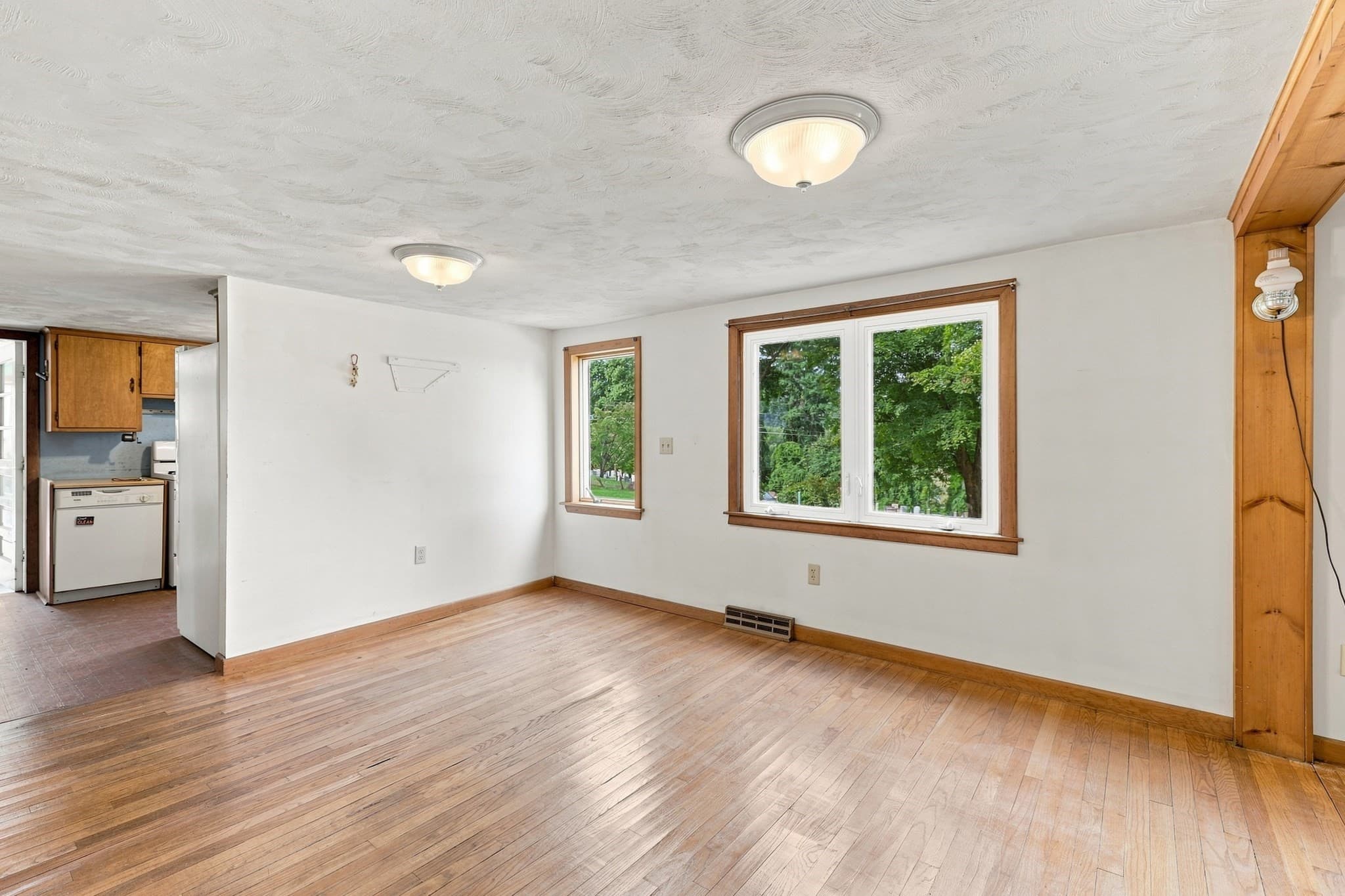 Single Family Residence at 200 Hockanum Rd, Hadley MA 01035, Hadley, photo 10 of 41