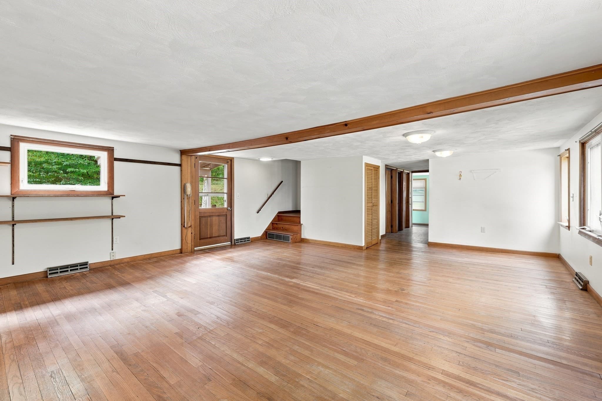 Single Family Residence at 200 Hockanum Rd, Hadley MA 01035, Hadley, photo 8 of 41