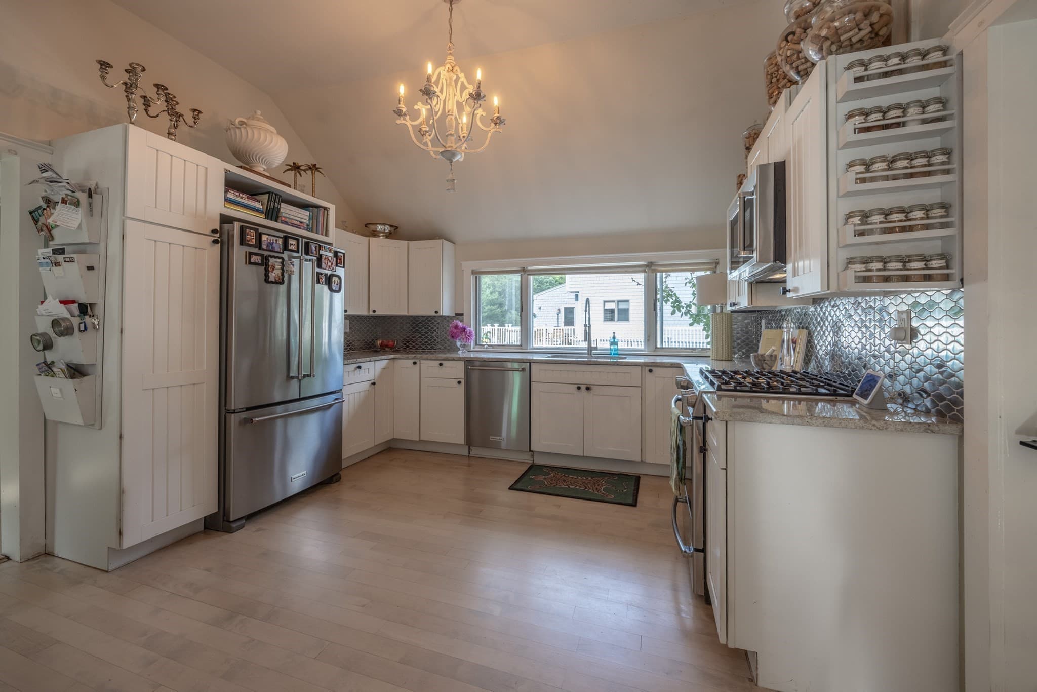 Single Family Residence at 13 Lincoln St, Wareham MA 02571, Wareham, photo 13 of 37