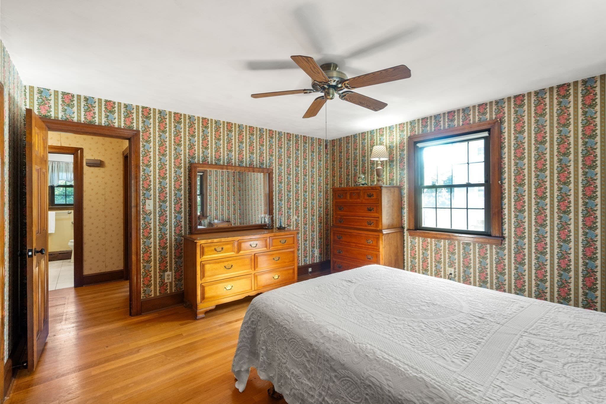 Single Family Residence at 283 Hamlin St, Acushnet MA 02743, Acushnet, photo 15 of 37