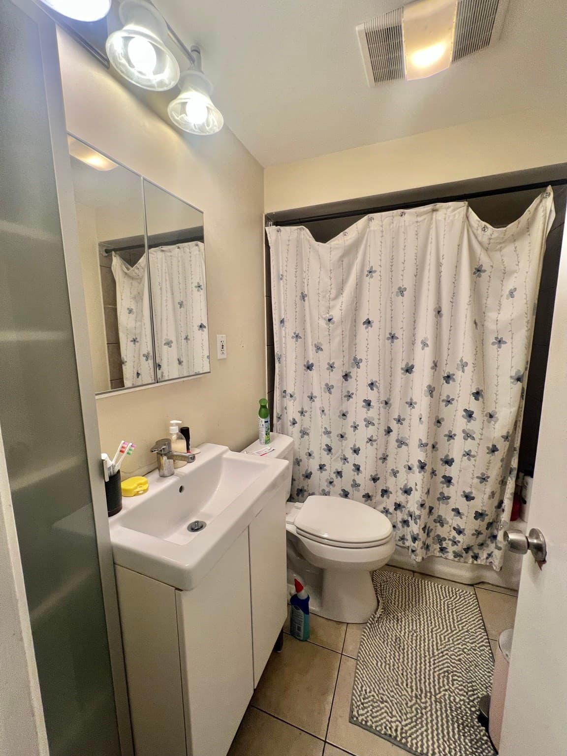 Multi Family at 84 Elsie St, Everett MA 02149, Everett, photo 4 of 29