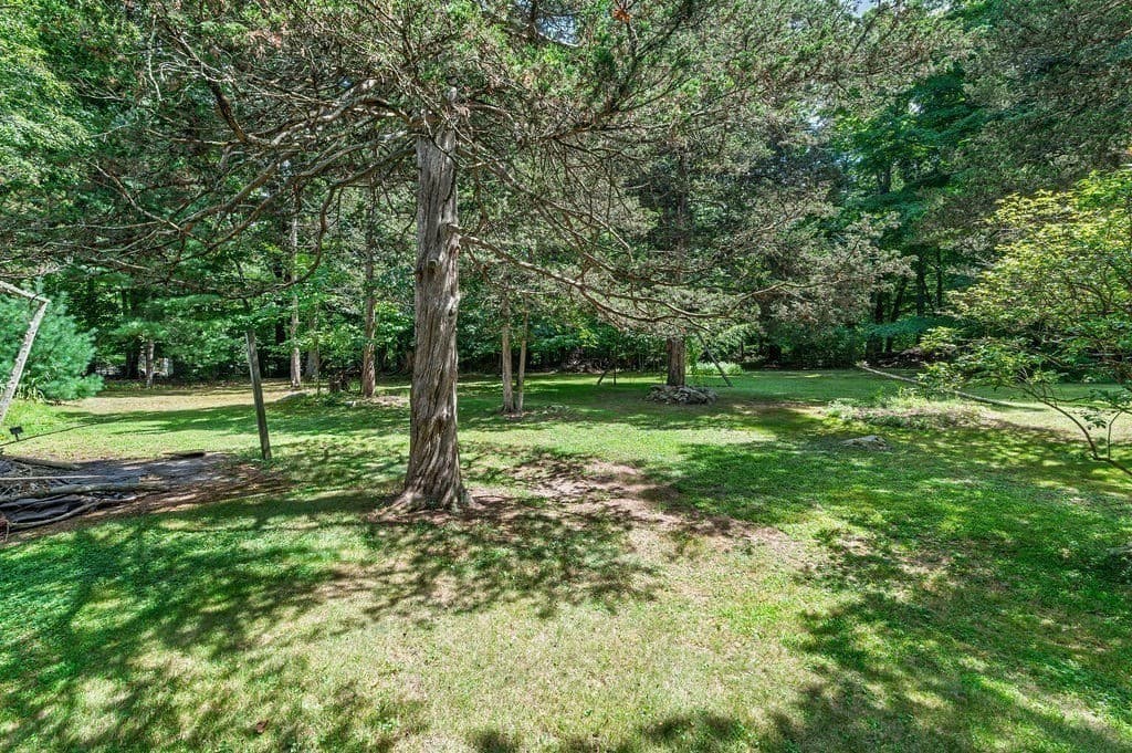 Single Family Residence at 1248 Pleasant St, Brockton MA 02301, Brockton, photo 5 of 41
