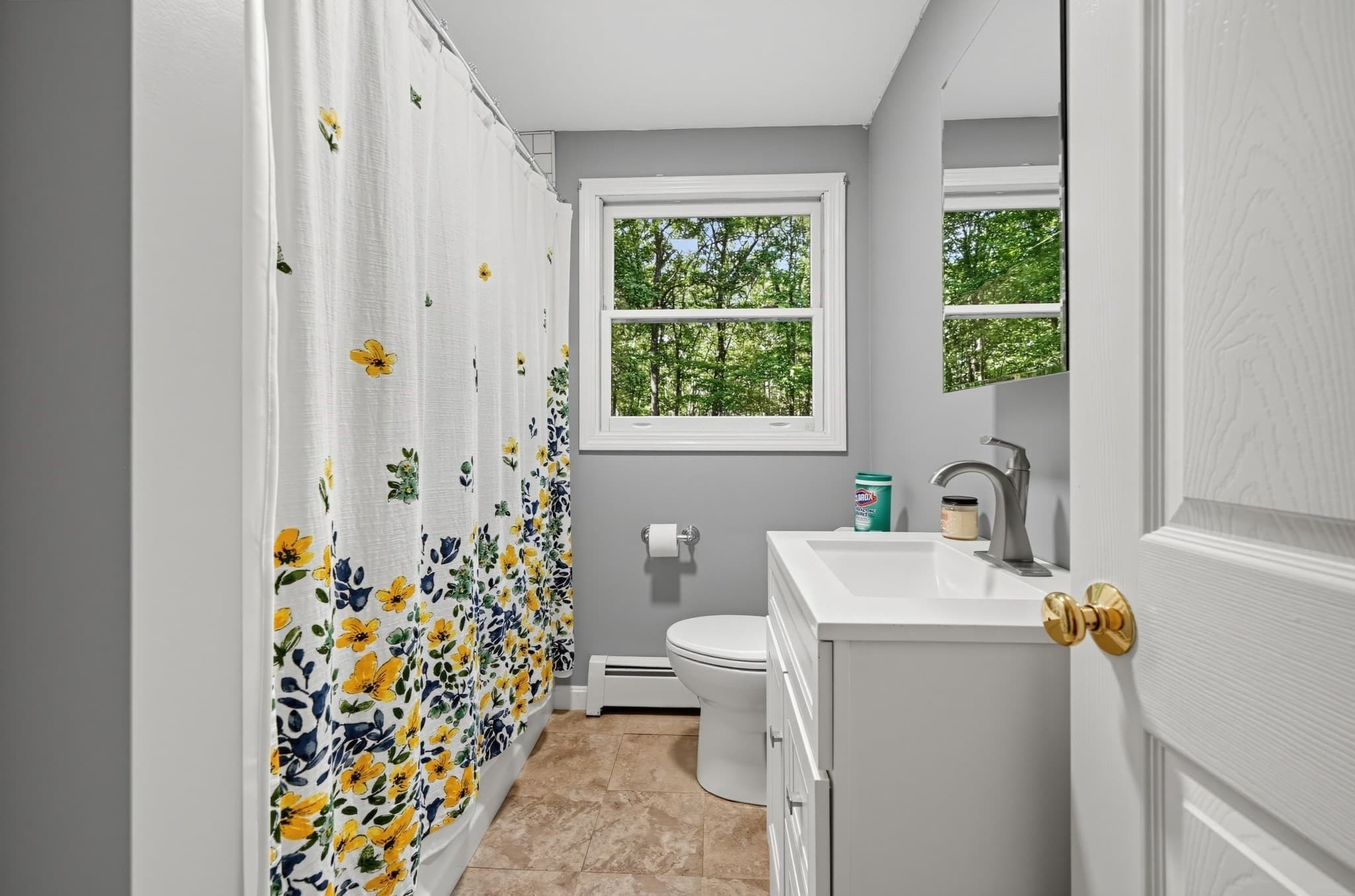 Single Family Residence at 6 Woodview Dr, Hubbardston MA 01452, Hubbardston, photo 27 of 40