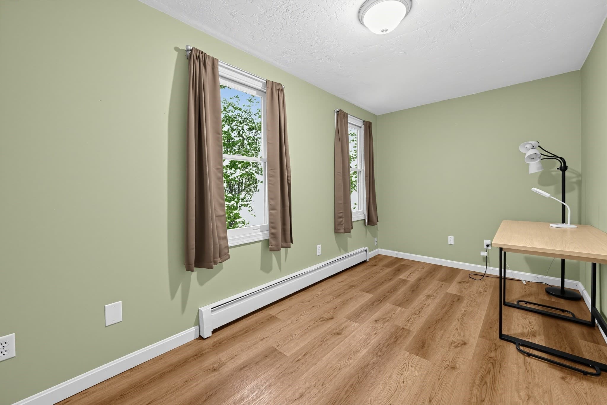 Single Family Residence at 6 Woodview Dr, Hubbardston MA 01452, Hubbardston, photo 22 of 40