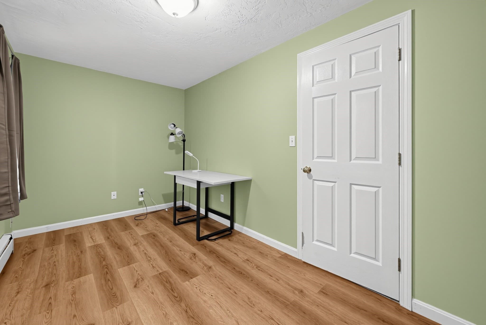 Single Family Residence at 6 Woodview Dr, Hubbardston MA 01452, Hubbardston, photo 21 of 40