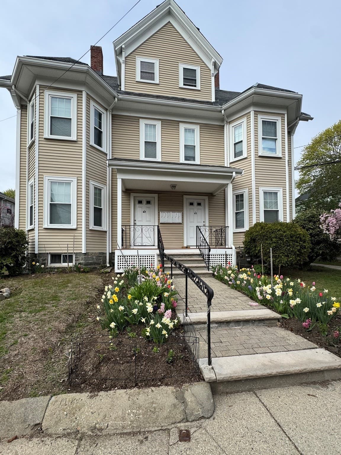 65-67 Surrey, Boston MA 02135