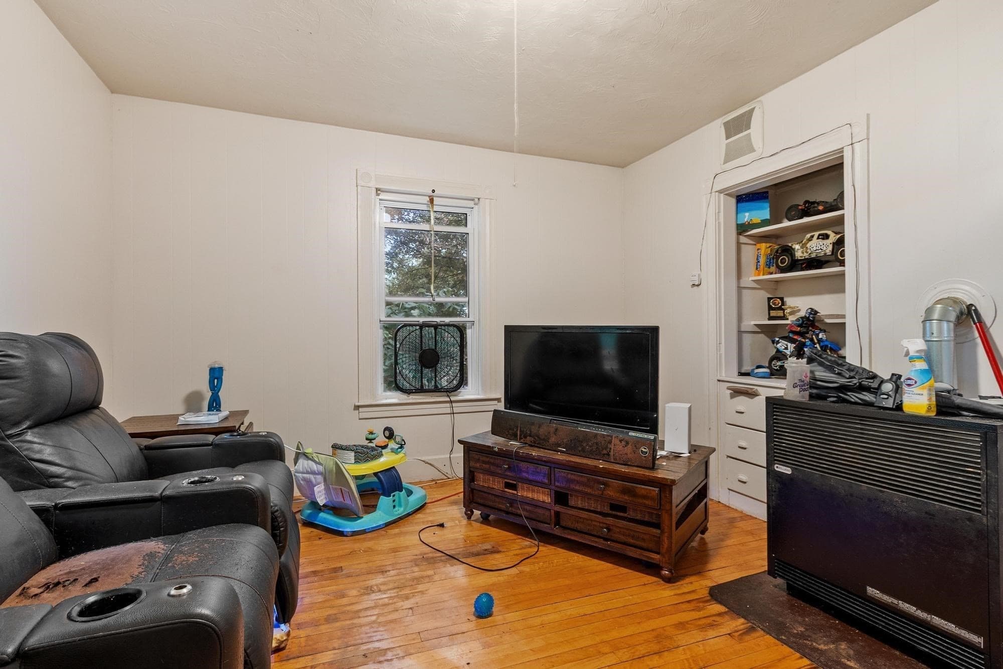 3 Family at 11 Nutting St, Fitchburg MA 01420, Fitchburg, photo 17 of 26