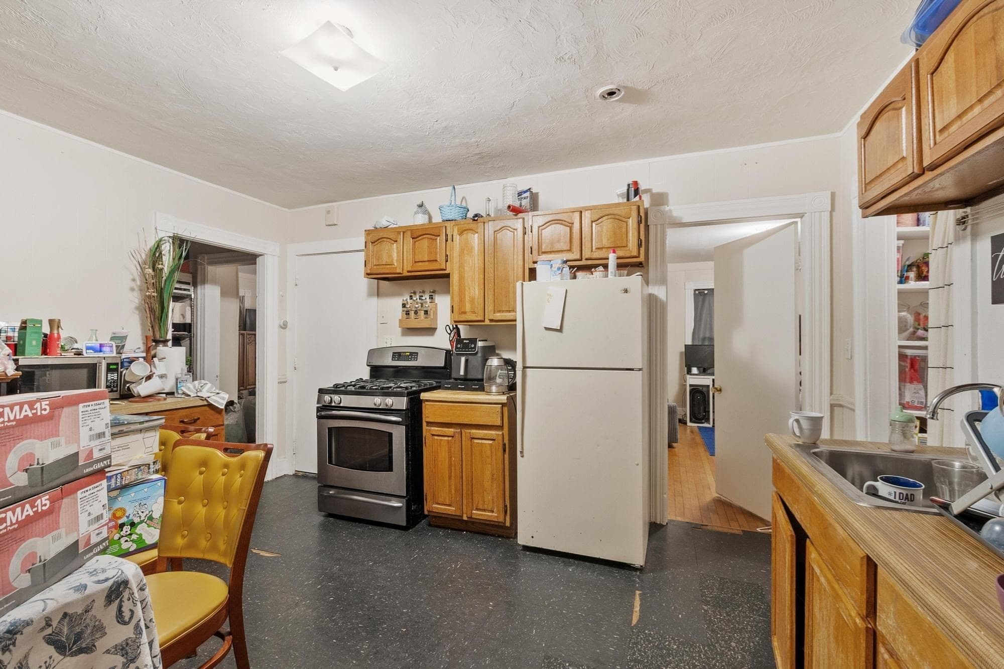 3 Family at 11 Nutting St, Fitchburg MA 01420, Fitchburg, photo 12 of 26