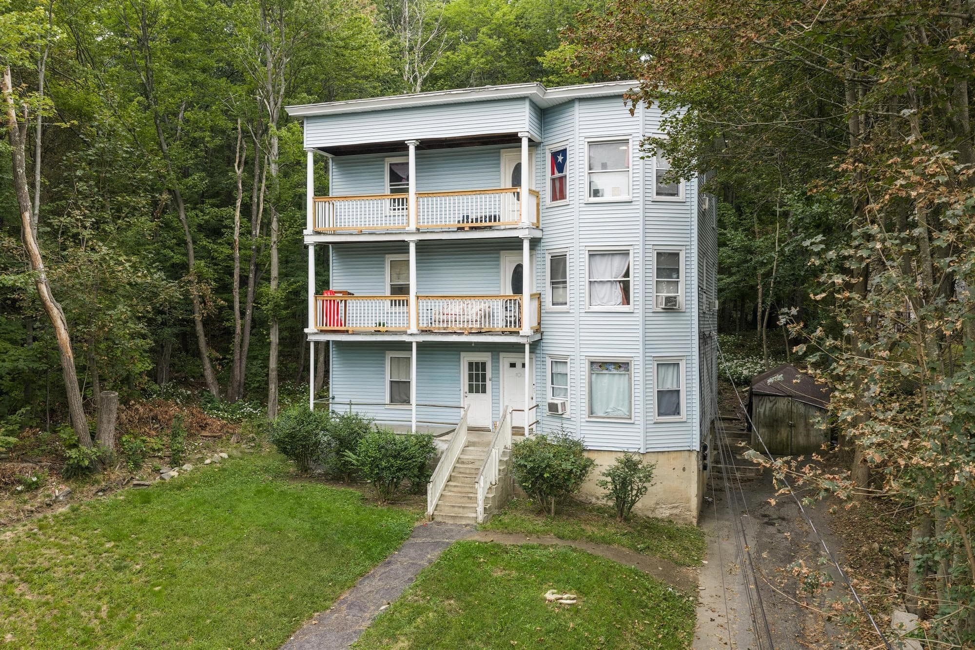 3 Family at 11 Nutting St, Fitchburg MA 01420, Fitchburg, photo 25 of 26